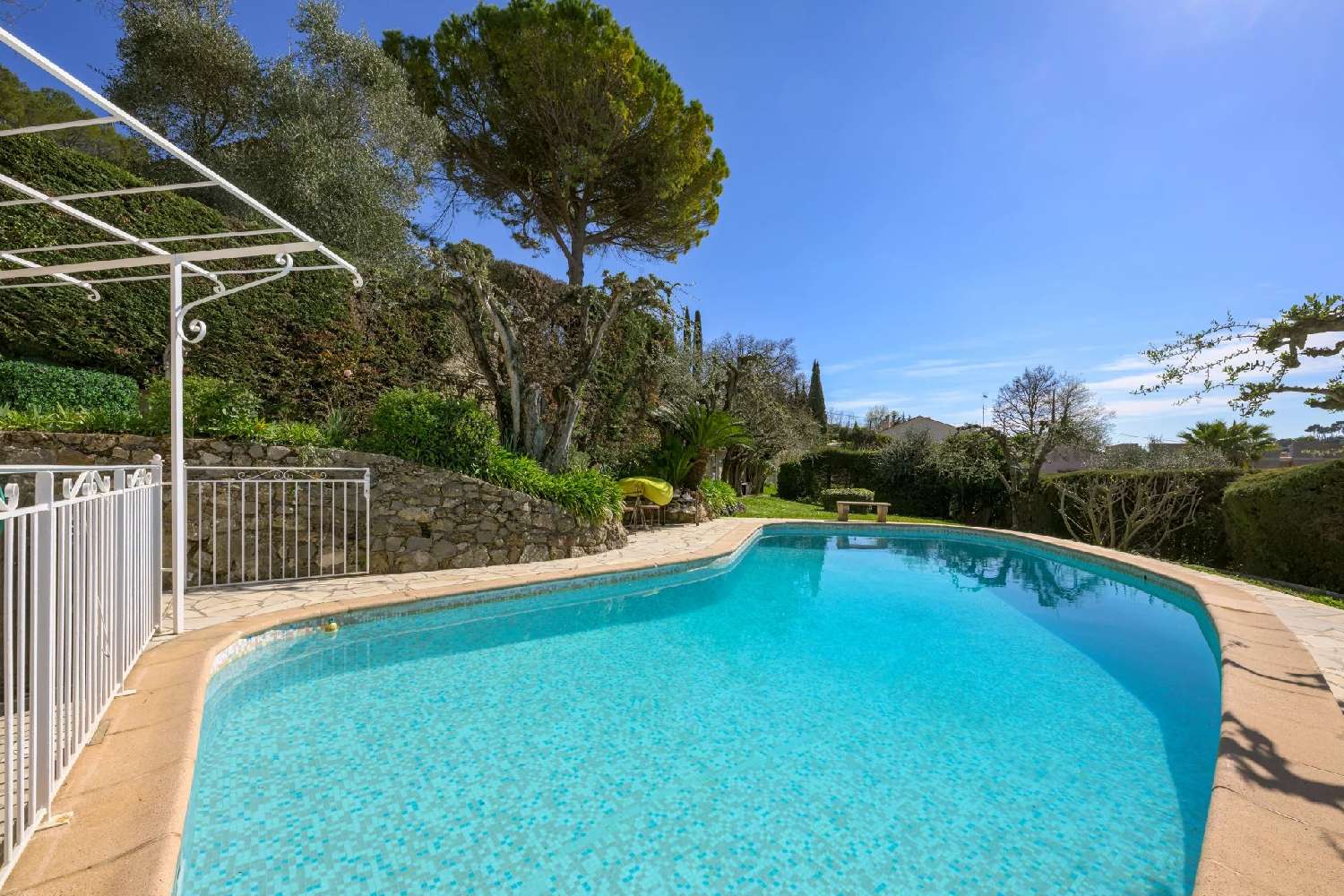  for sale villa Mougins Alpes-Maritimes 2