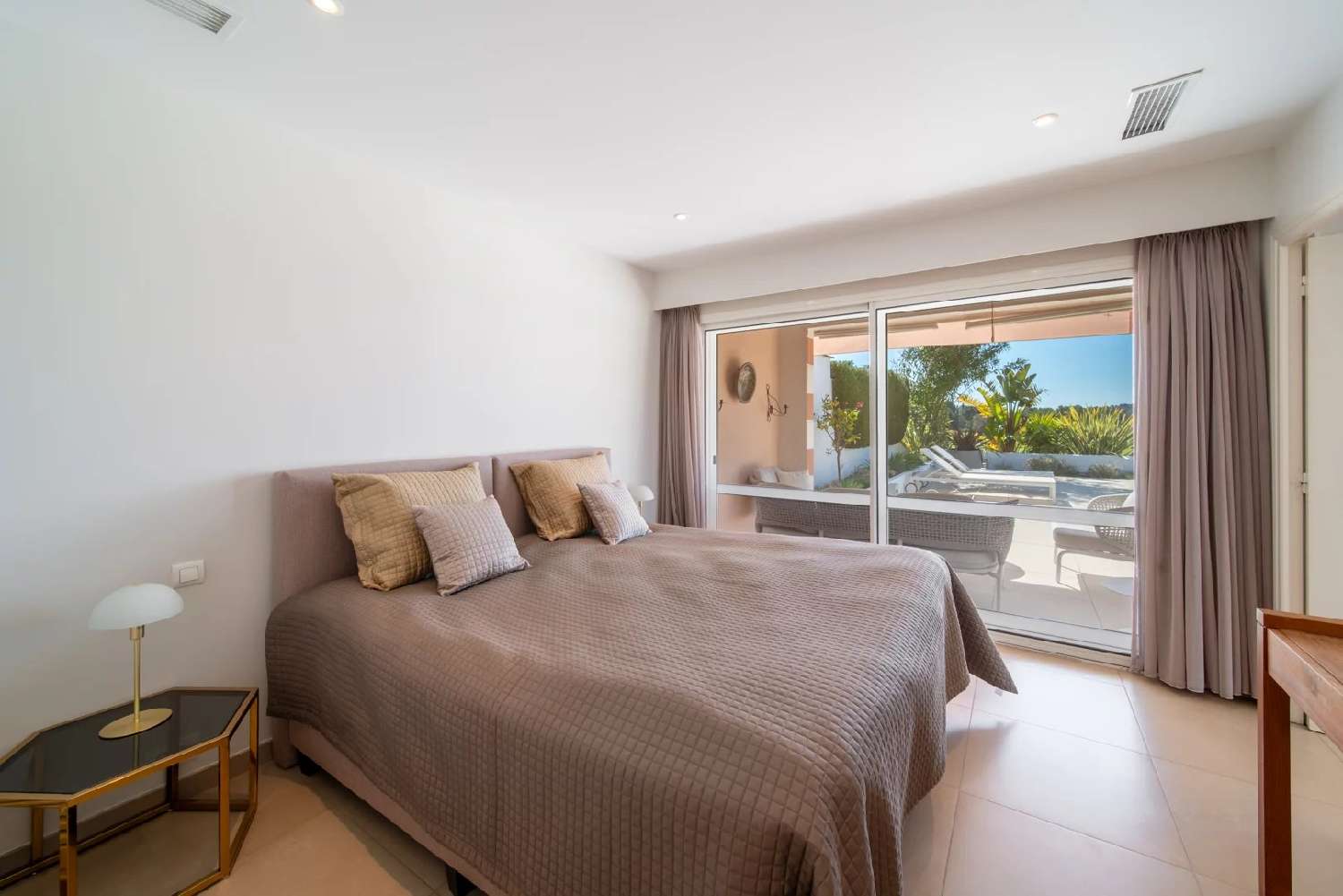  for sale villa Mougins Alpes-Maritimes 6