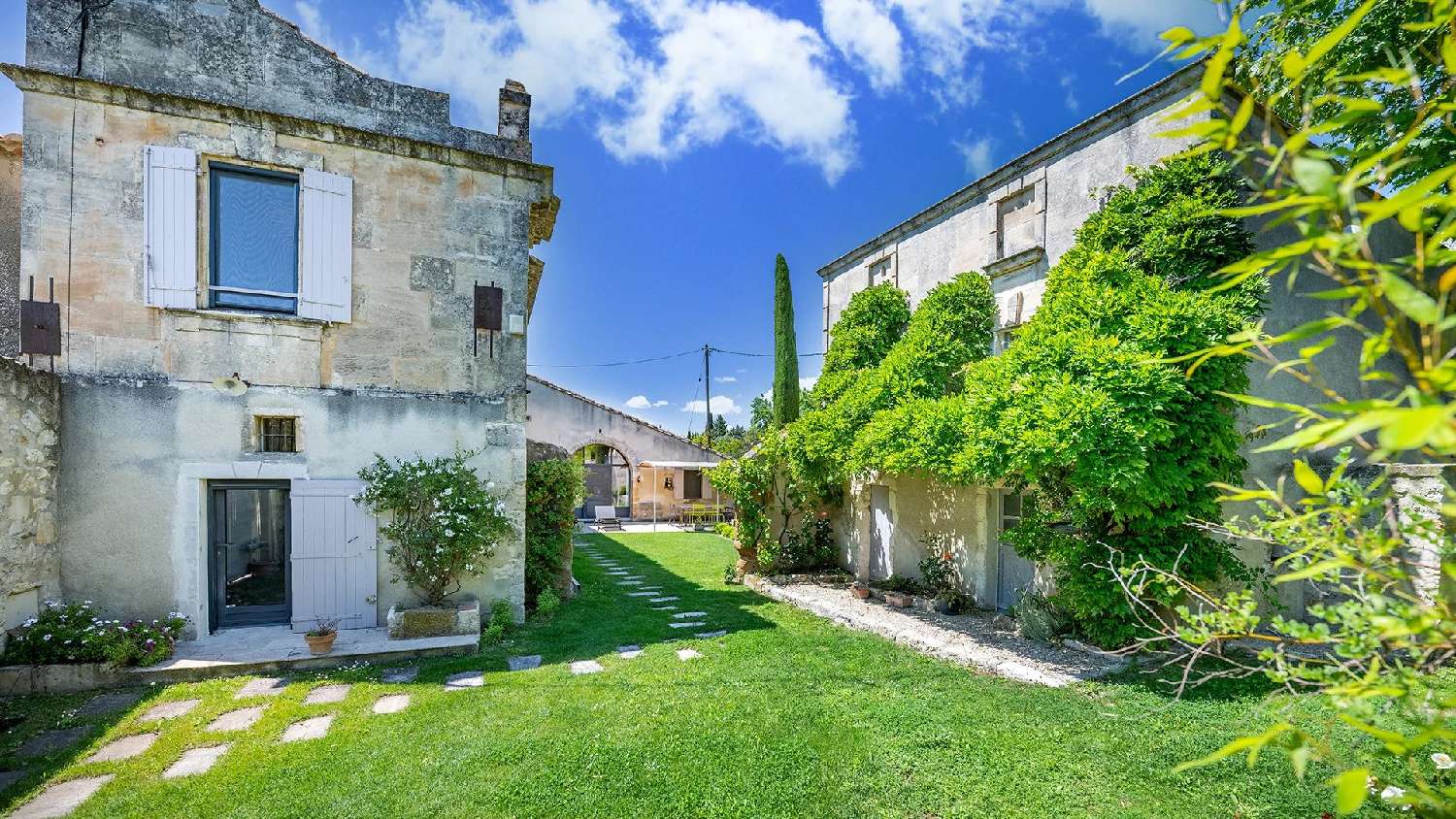 te koop villa Mouriès Bouches-du-Rhône 3