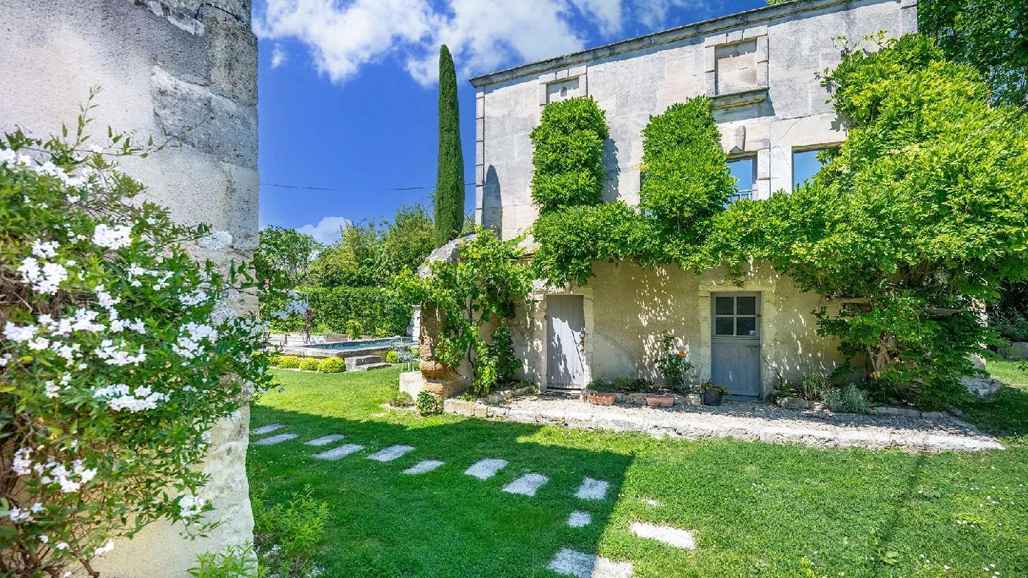te koop villa Mouriès Bouches-du-Rhône 4