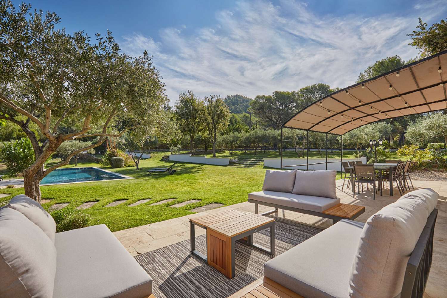 te koop villa Rognes Bouches-du-Rhône 2