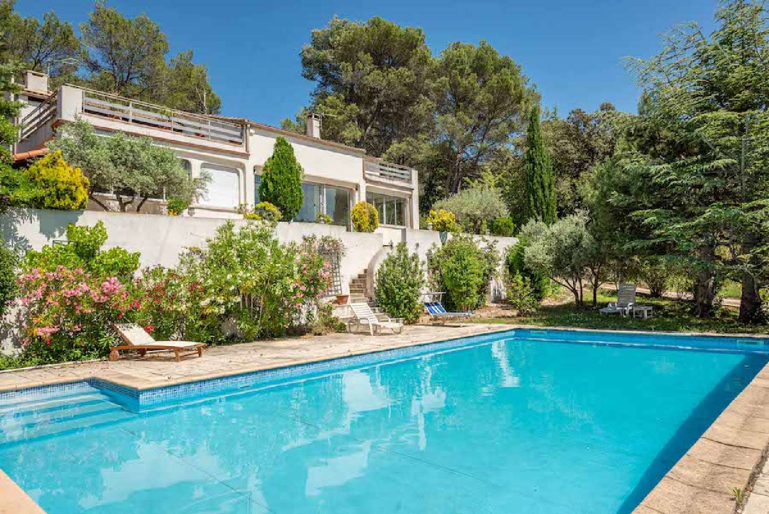  te koop villa Rognes Bouches-du-Rhône 2