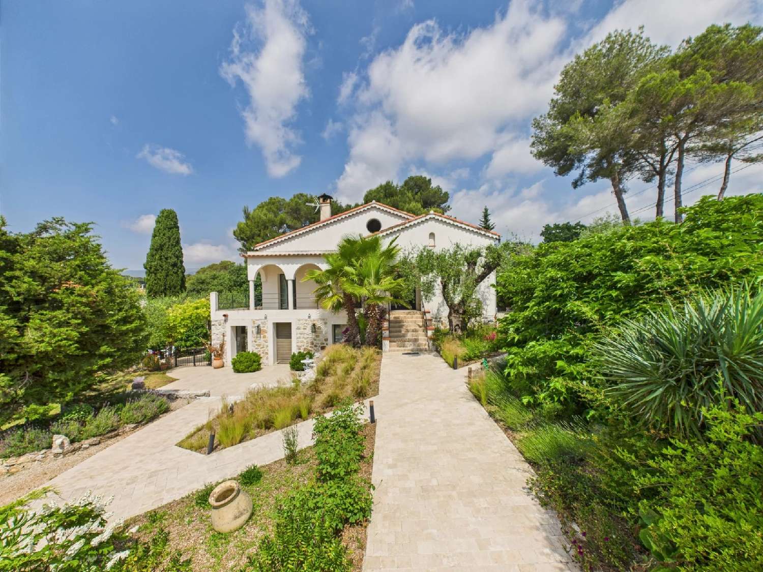  te koop villa Roquefort-les-pins Alpes-Maritimes 2