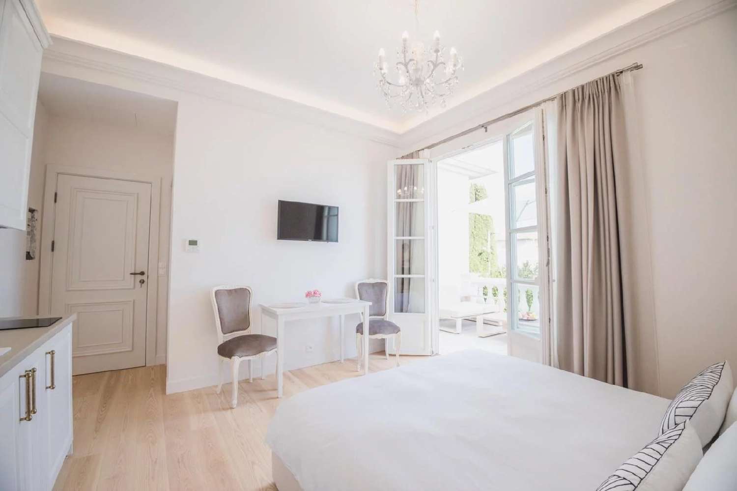  à vendre villa Saint-Laurent-du-Var Alpes-Maritimes 5