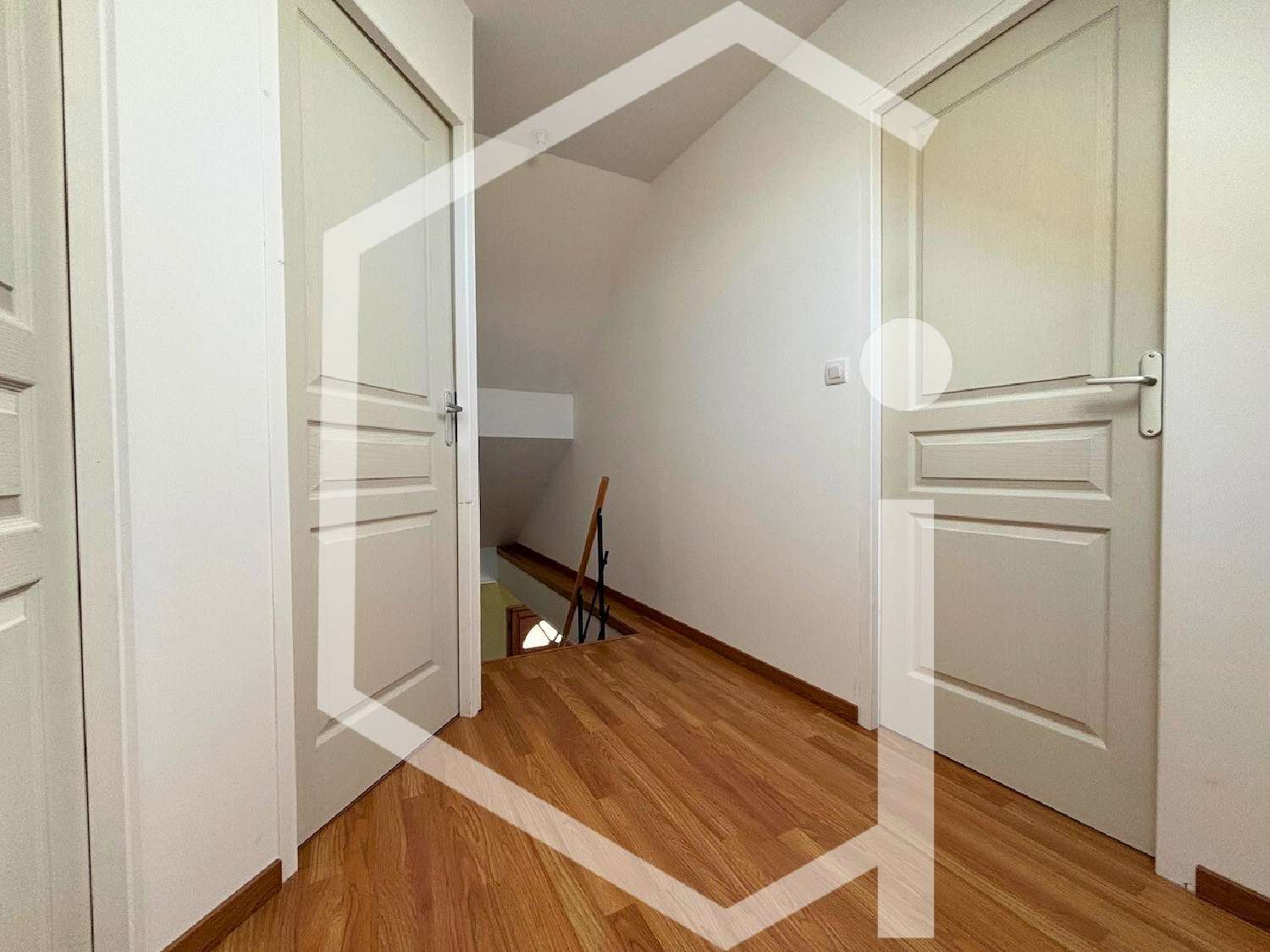  for sale villa Sury-près-Léré Cher 8