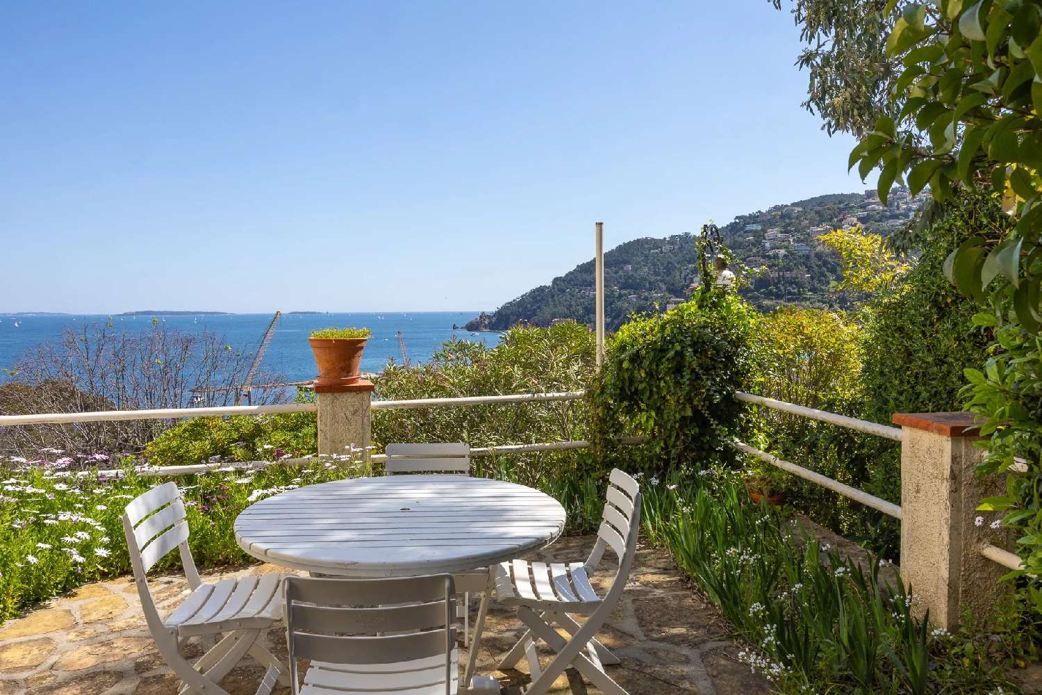 à vendre villa Théoule-sur-Mer Alpes-Maritimes 8