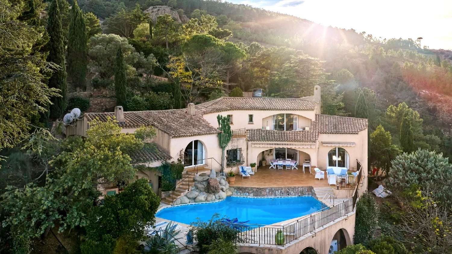  à vendre villa Théoule-sur-Mer Alpes-Maritimes 5