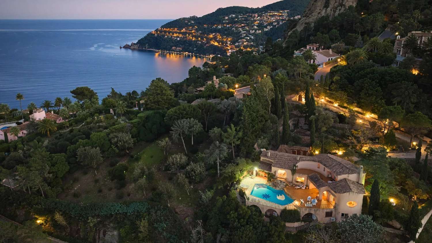  à vendre villa Théoule-sur-Mer Alpes-Maritimes 6