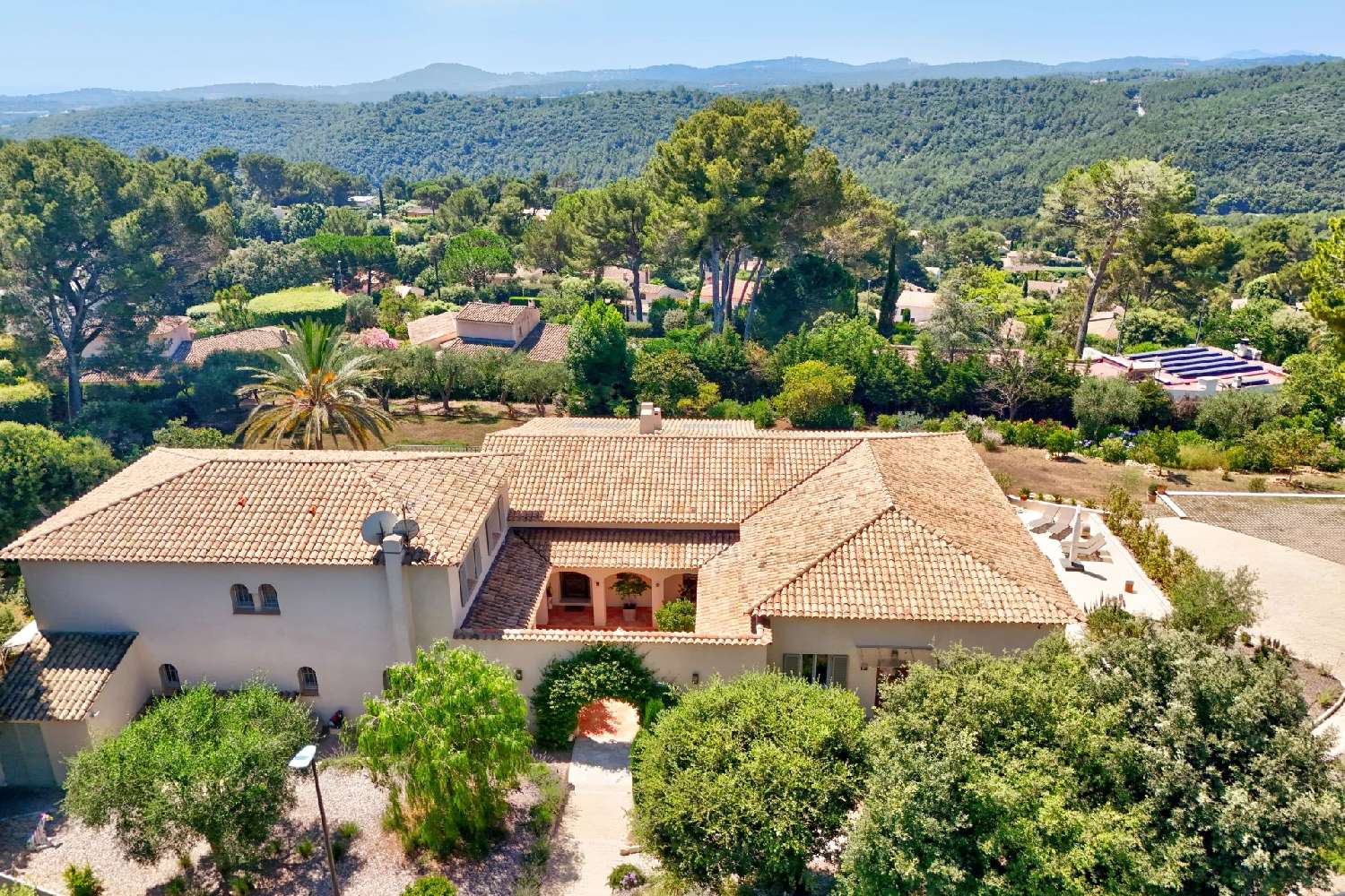  à vendre villa Valbonne Alpes-Maritimes 1