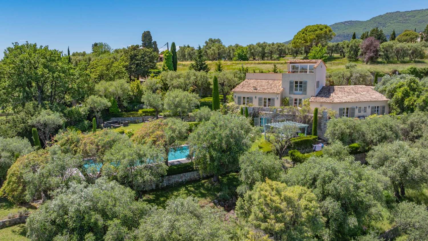  te koop villa Valbonne Alpes-Maritimes 2