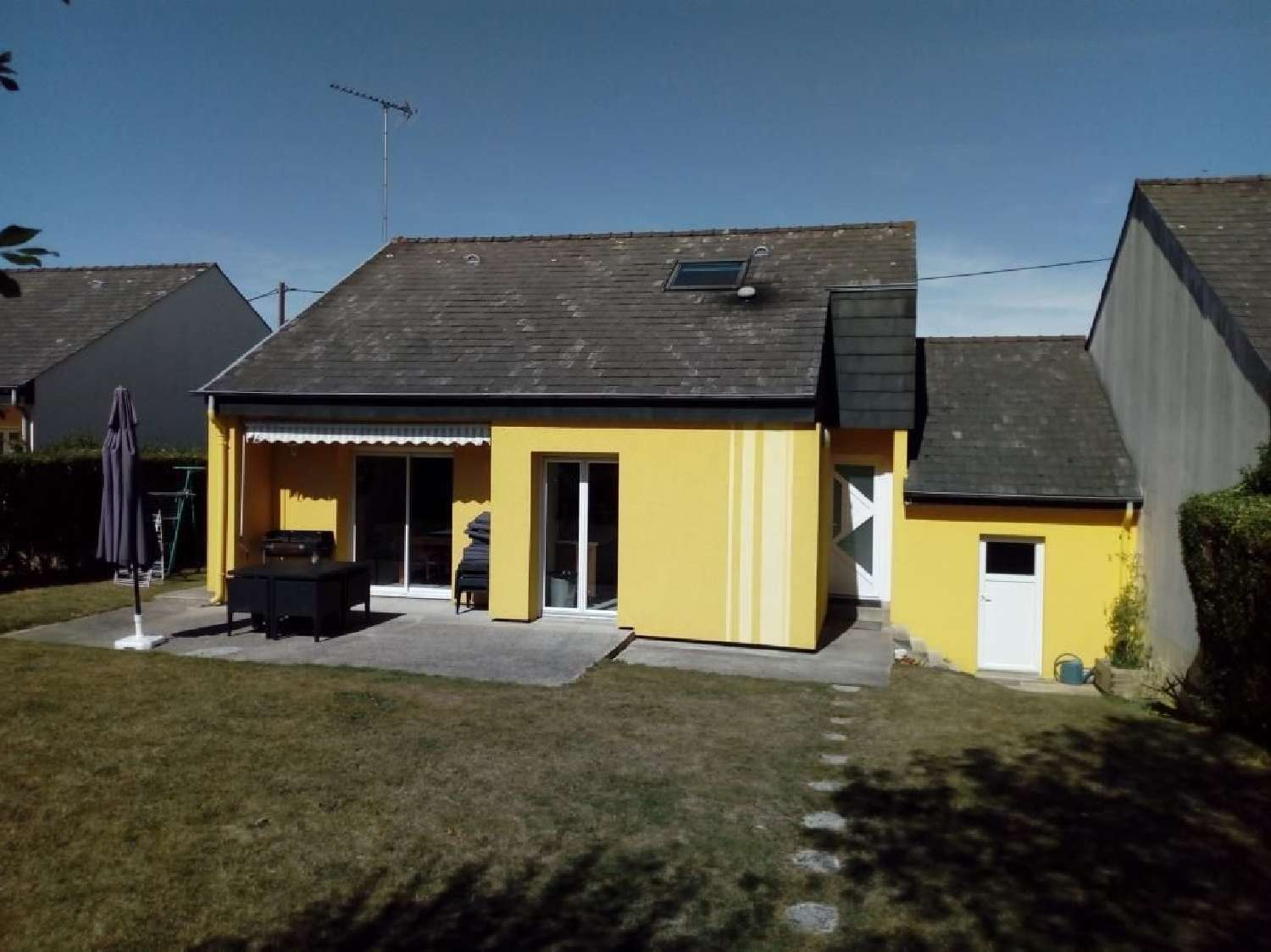 for sale villa Villaines-la-Juhel Mayenne 1