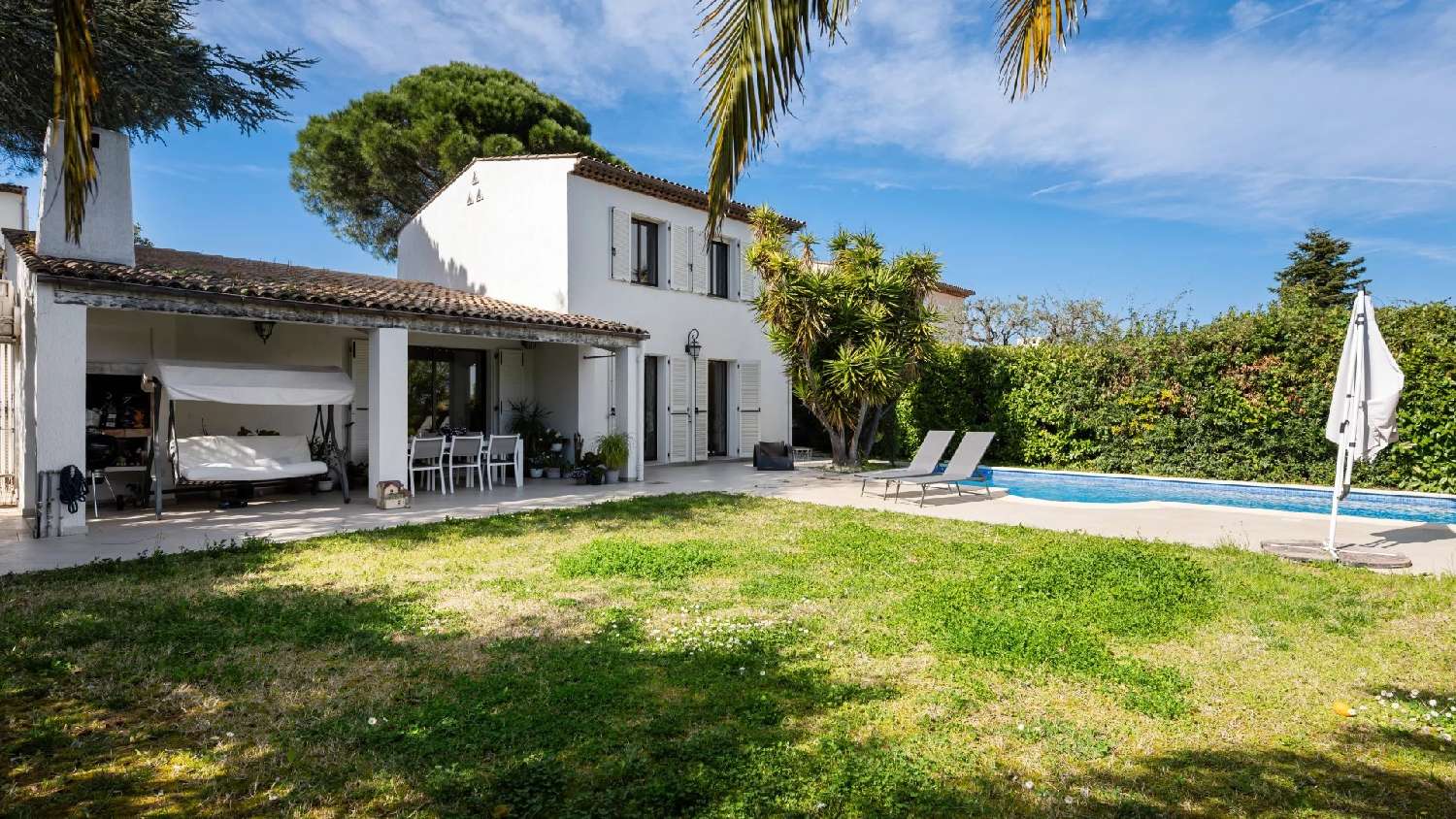 for sale villa Villeneuve-Loubet Alpes-Maritimes 3
