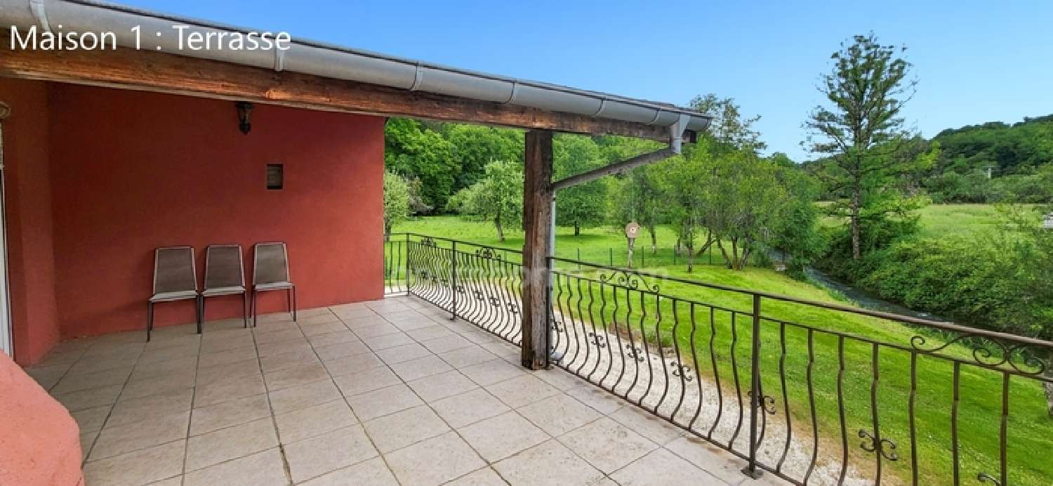  à vendre maison de village Allondans Doubs 2