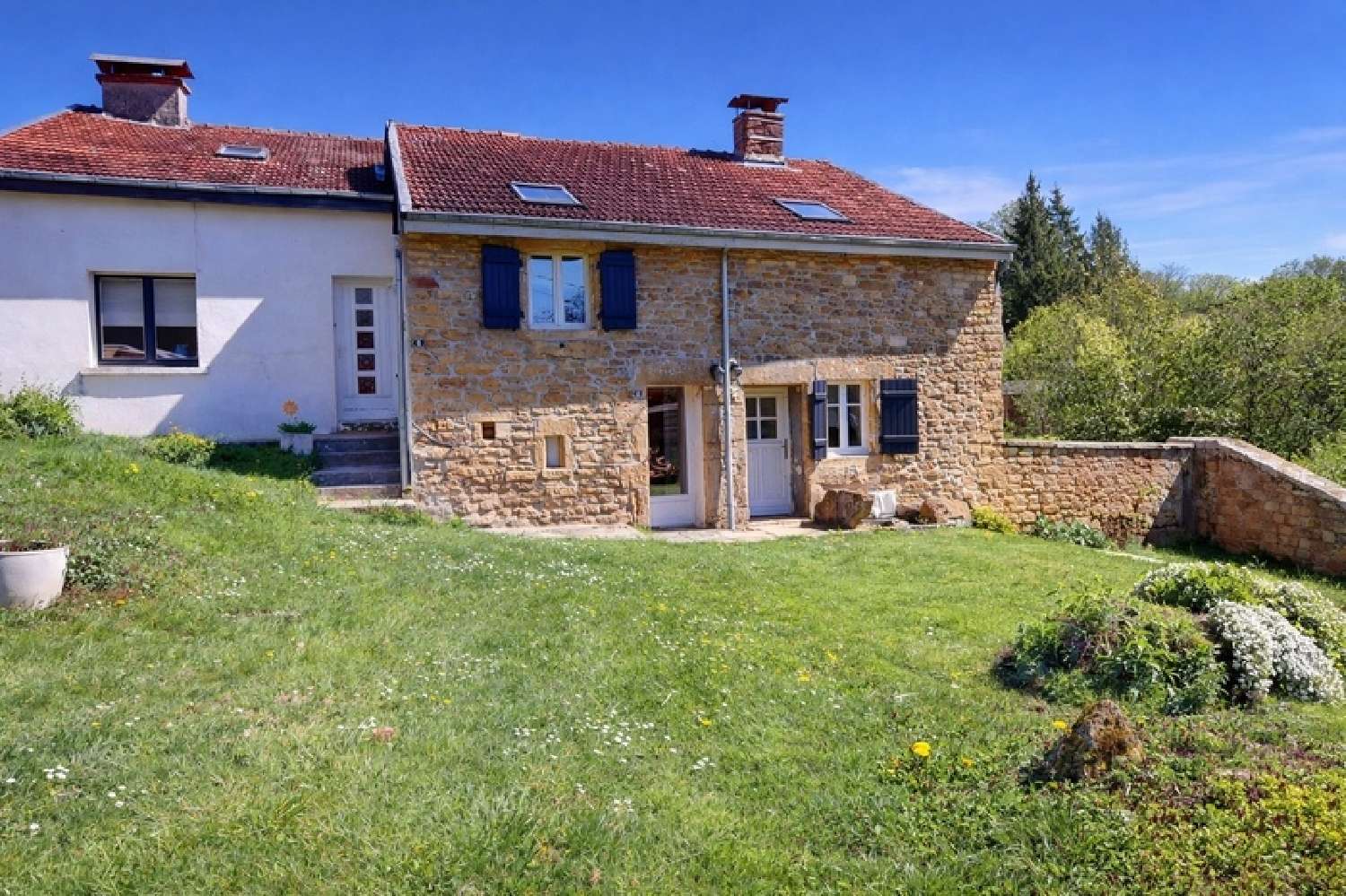  à vendre maison de village Bièvres Ardennes 1