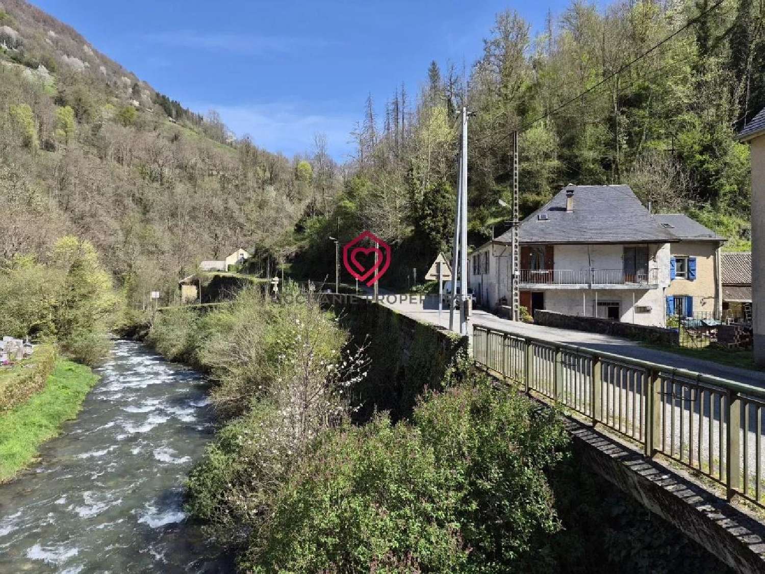  te koop dorpshuis Couflens Ariège 1