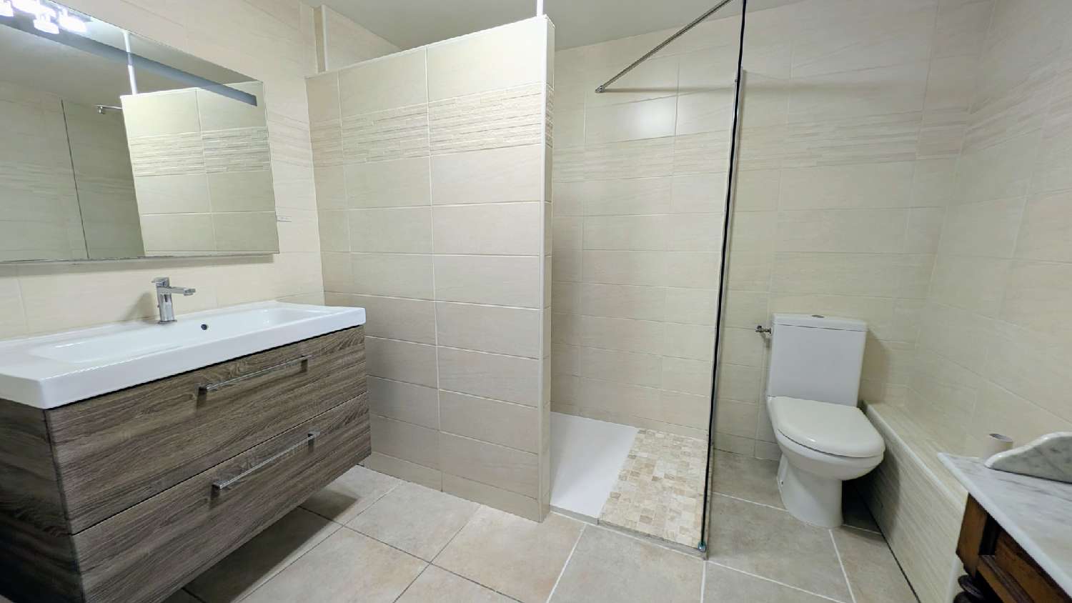  à vendre maison de village Laroque-des-Albères Pyrénées-Orientales 5