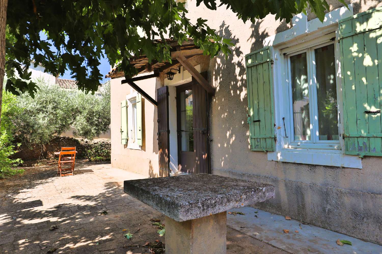  à vendre maison de village Maubec Vaucluse 1
