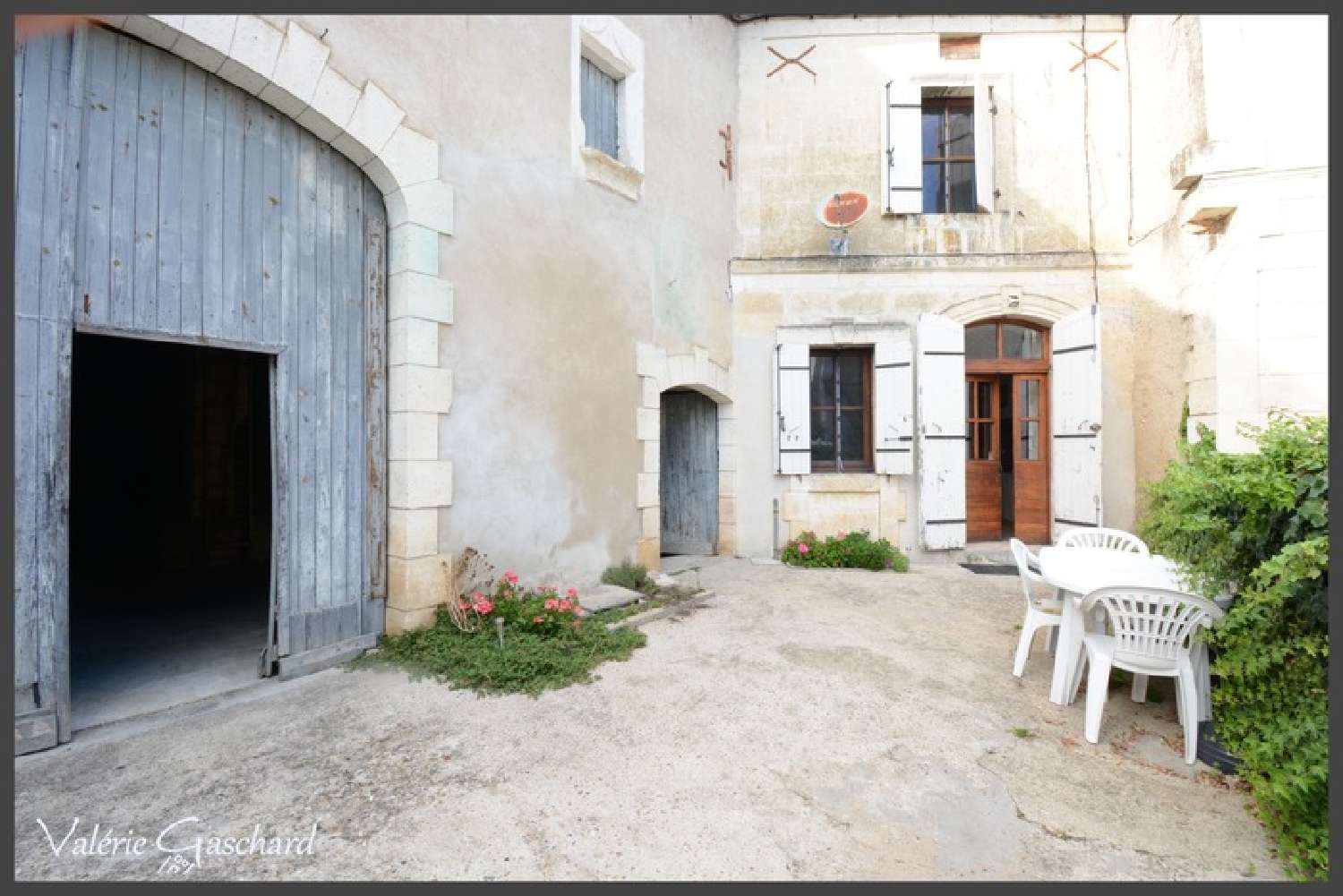  te koop dorpshuis Mussidan Dordogne 2