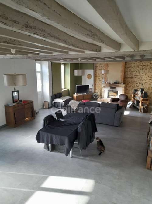 Neuville-sur-Sarthe Sarthe dorpshuis foto 7315413