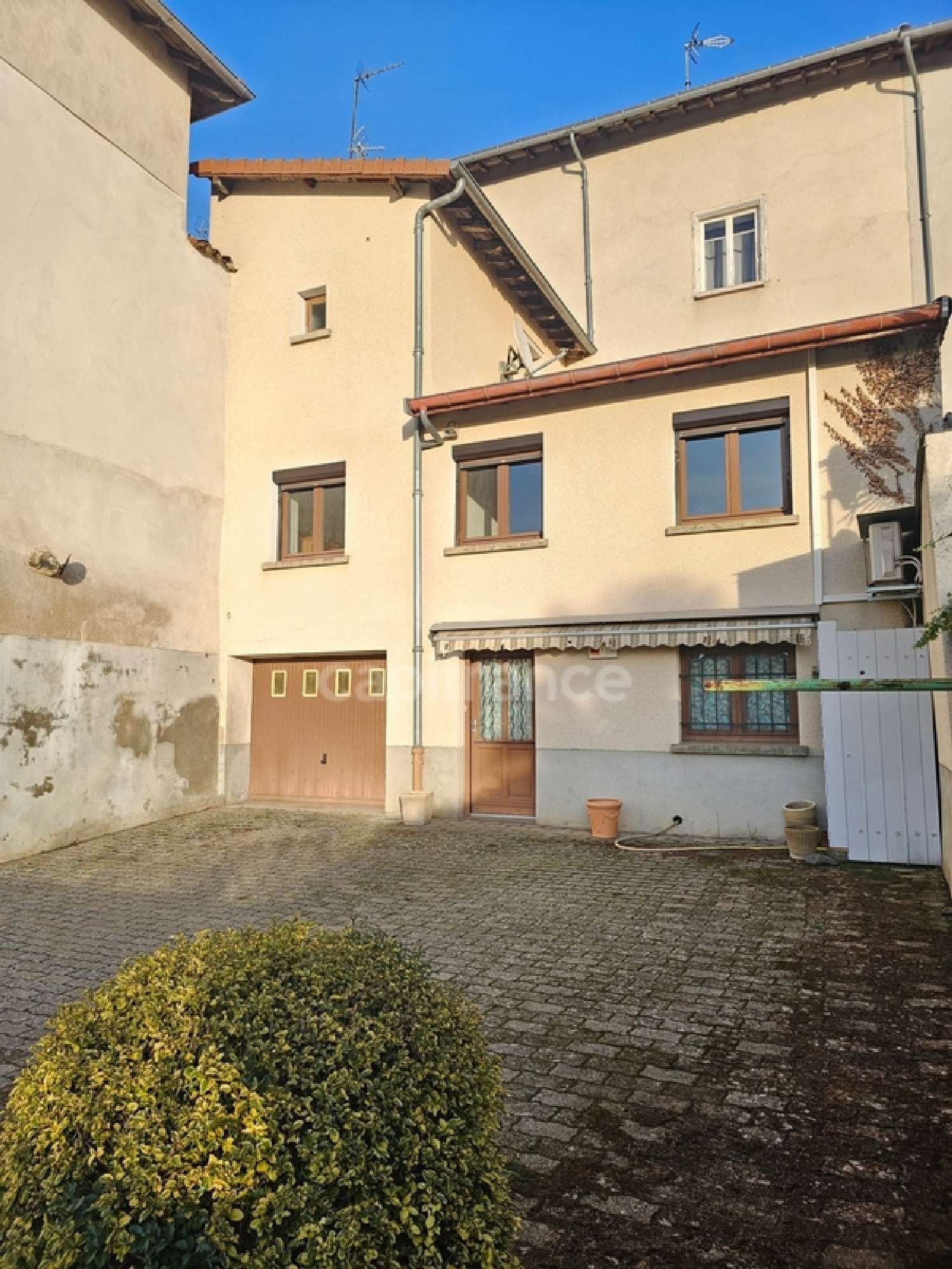 te koop dorpshuis Panissières Loire 4