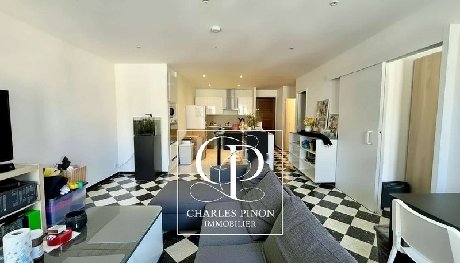  te koop dorpshuis Saint-Cannat Bouches-du-Rhône 3