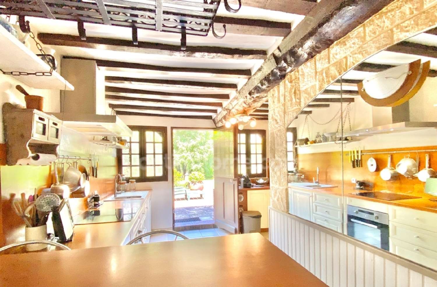  à vendre maison de village Saint-Julien-le-Faucon Calvados 5