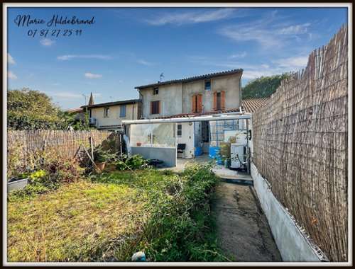 Saint-Nicolas-de-la-Grave Tarn-et-Garonne dorpshuis foto 7314633