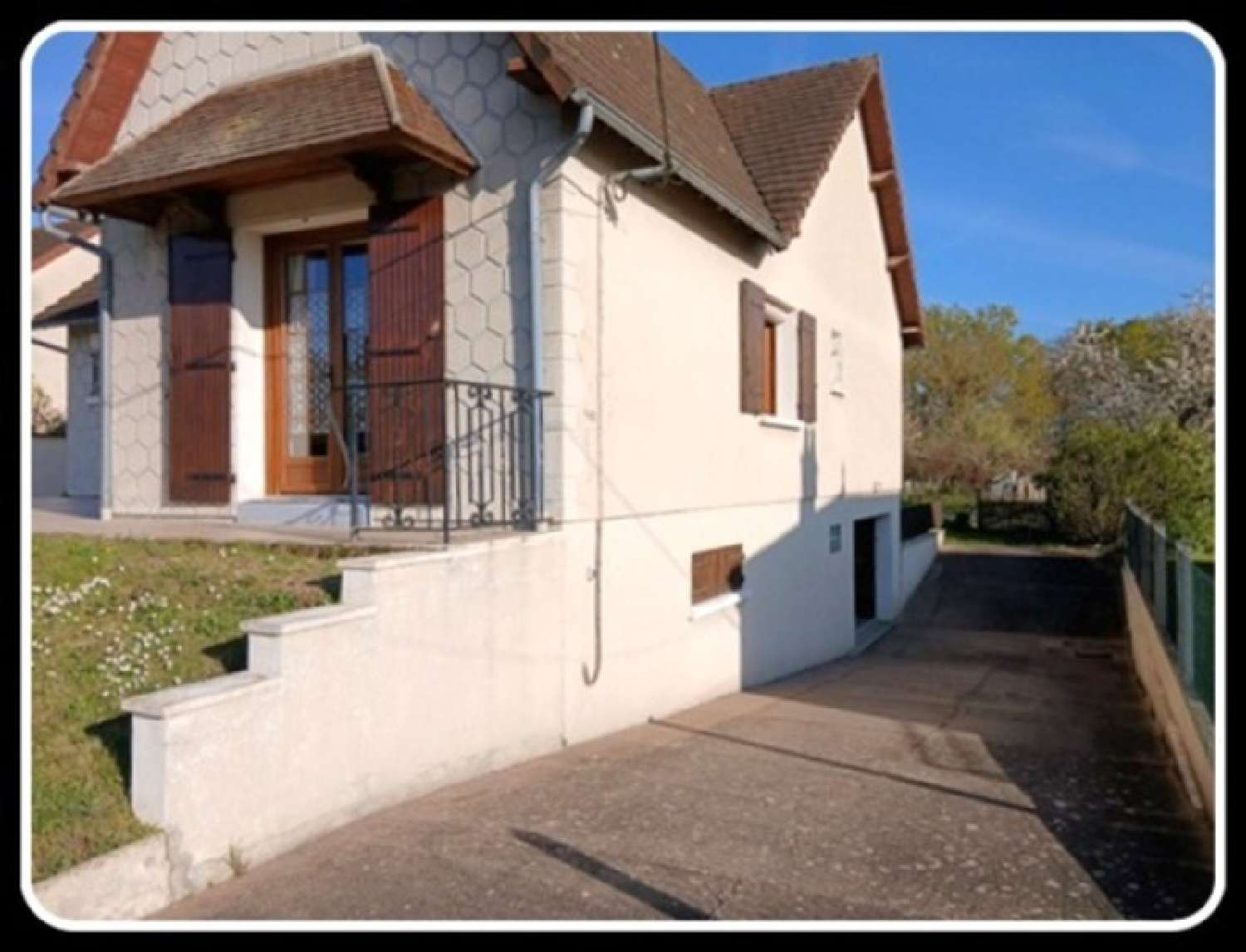  for sale village house Trévol Allier 3