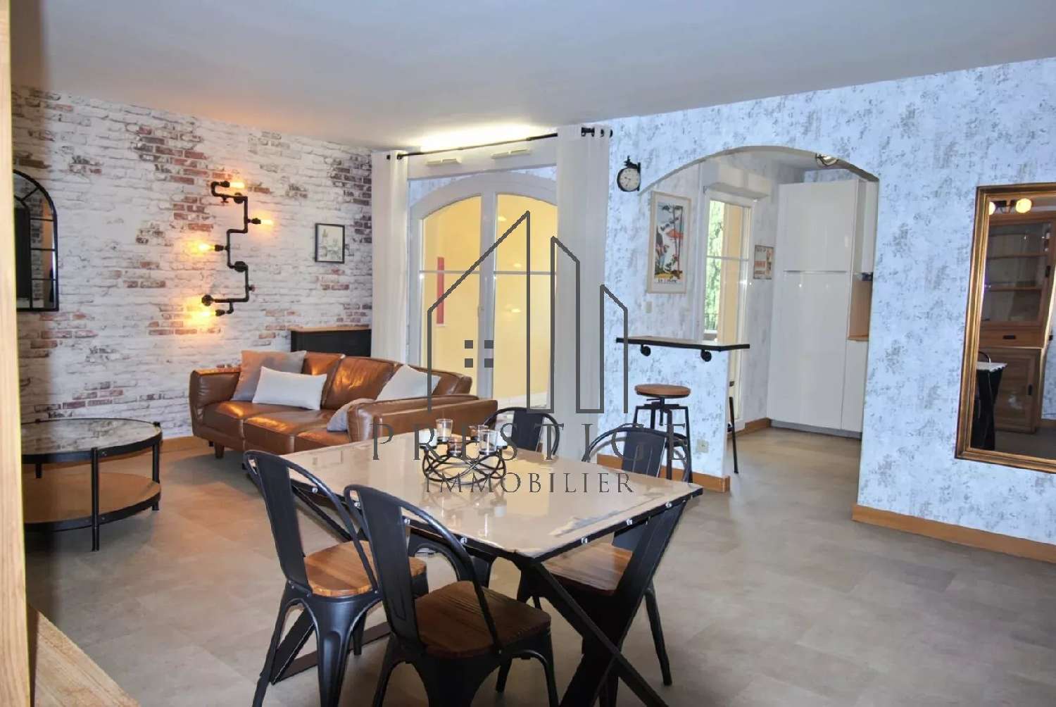  à vendre appartement Aubagne Bouches-du-Rhône 2