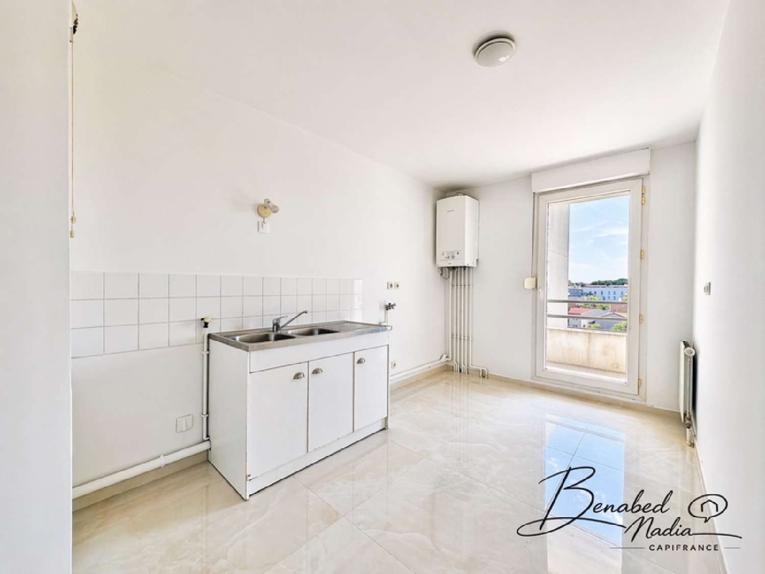  for sale apartment Bron Rhône 2
