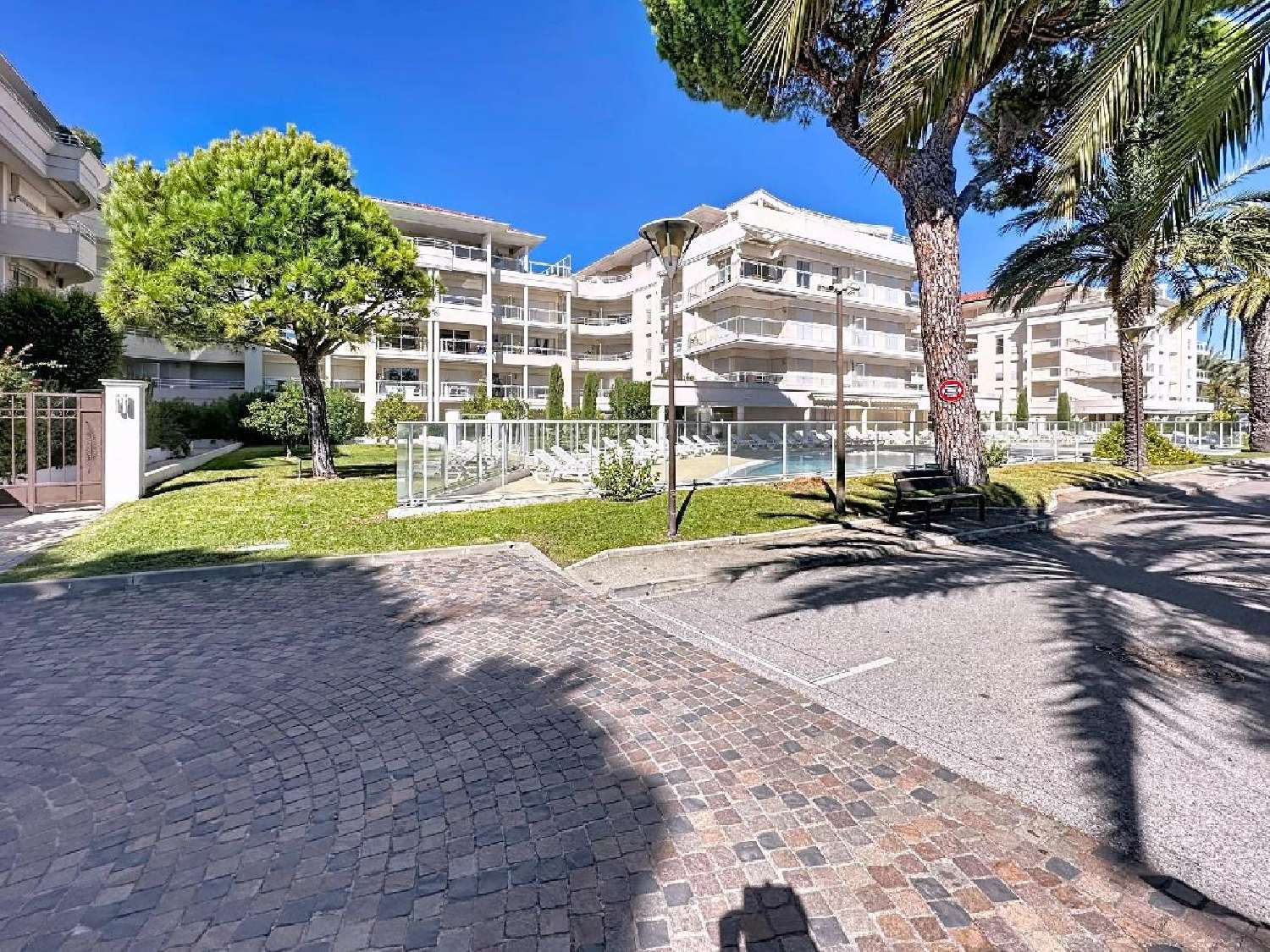  te koop appartement Cannes La Bocca Alpes-Maritimes 2