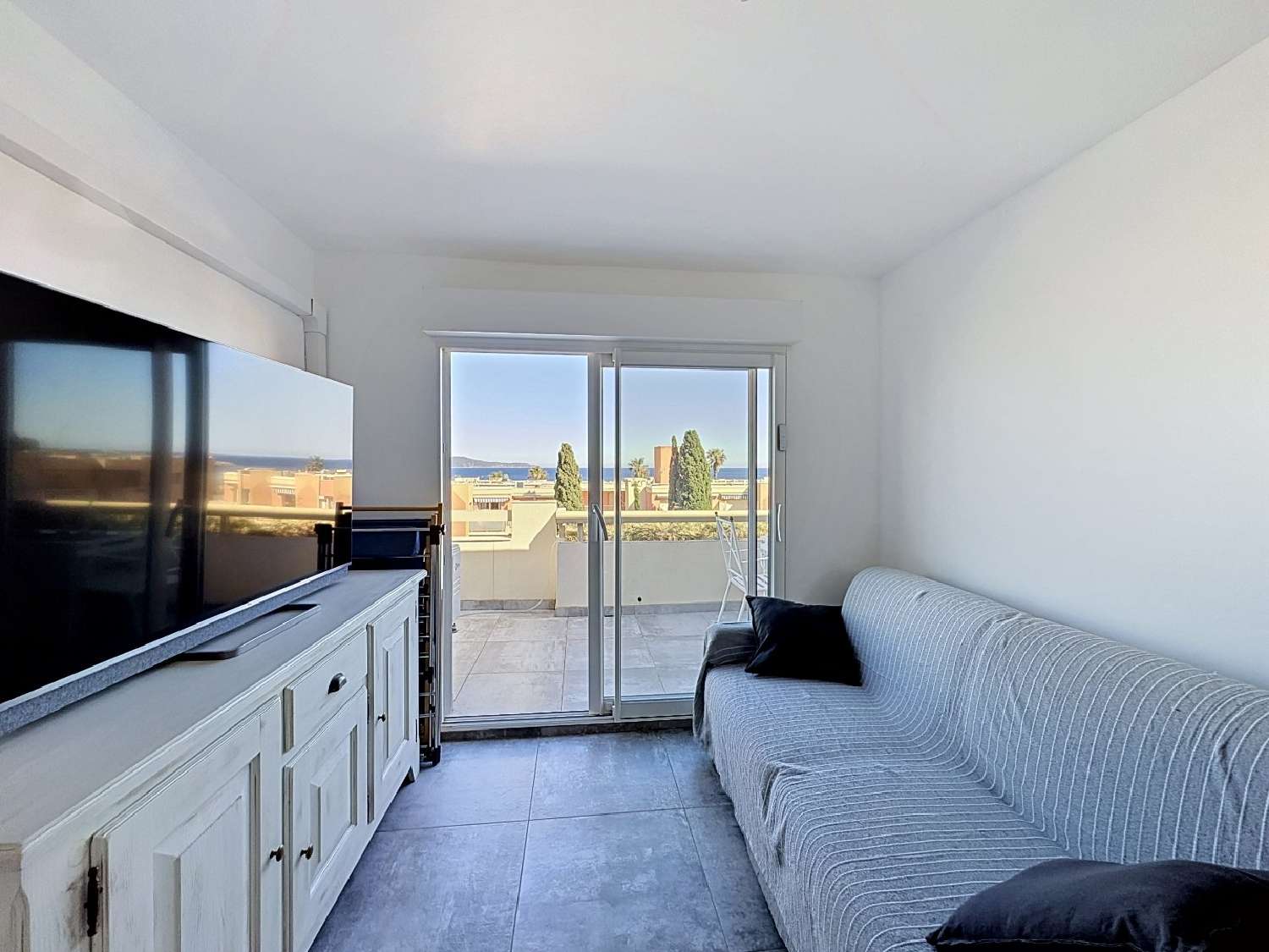  for sale apartment Cavalaire-sur-Mer Var 4