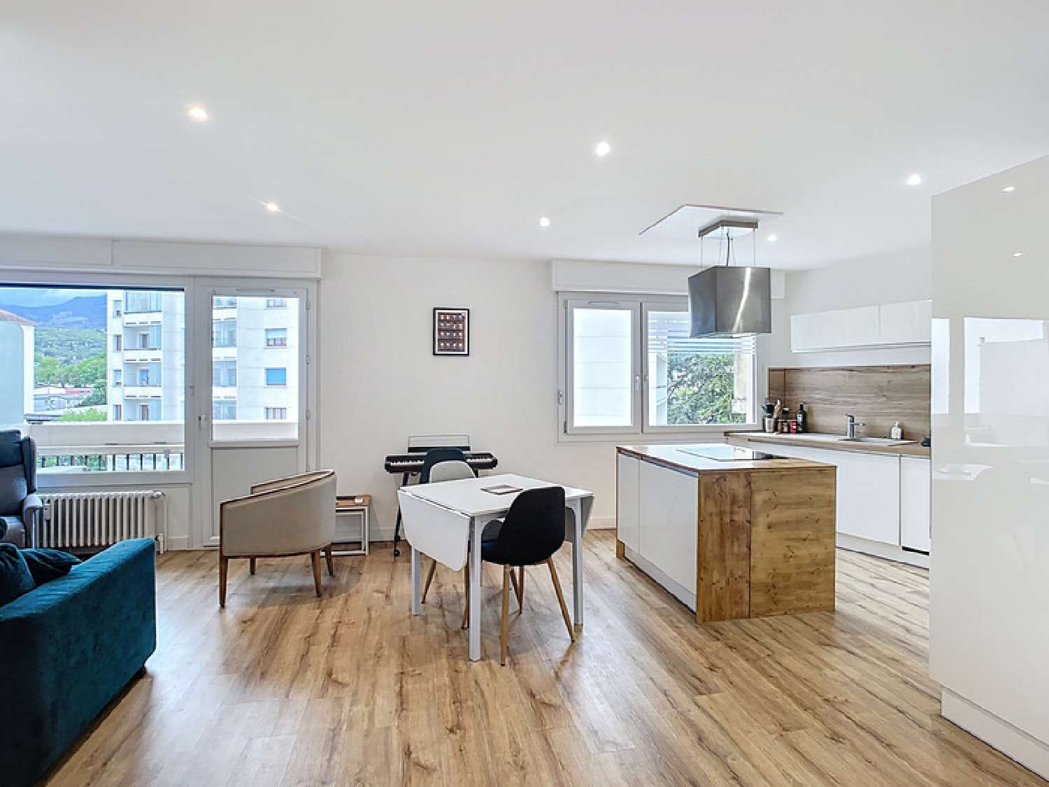 for sale apartment Chambéry Savoie 3