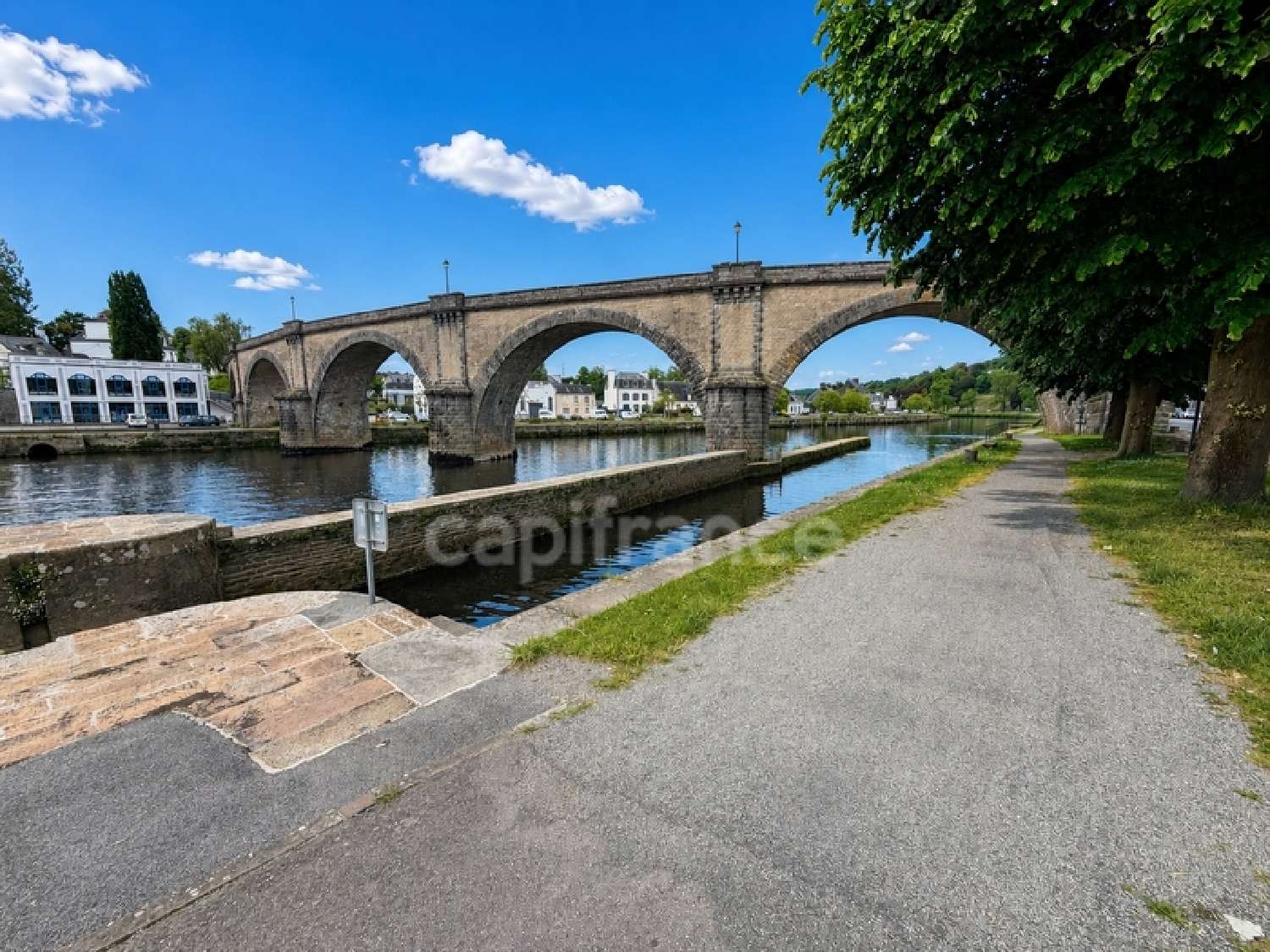 for sale apartment Châteaulin Finistère 1