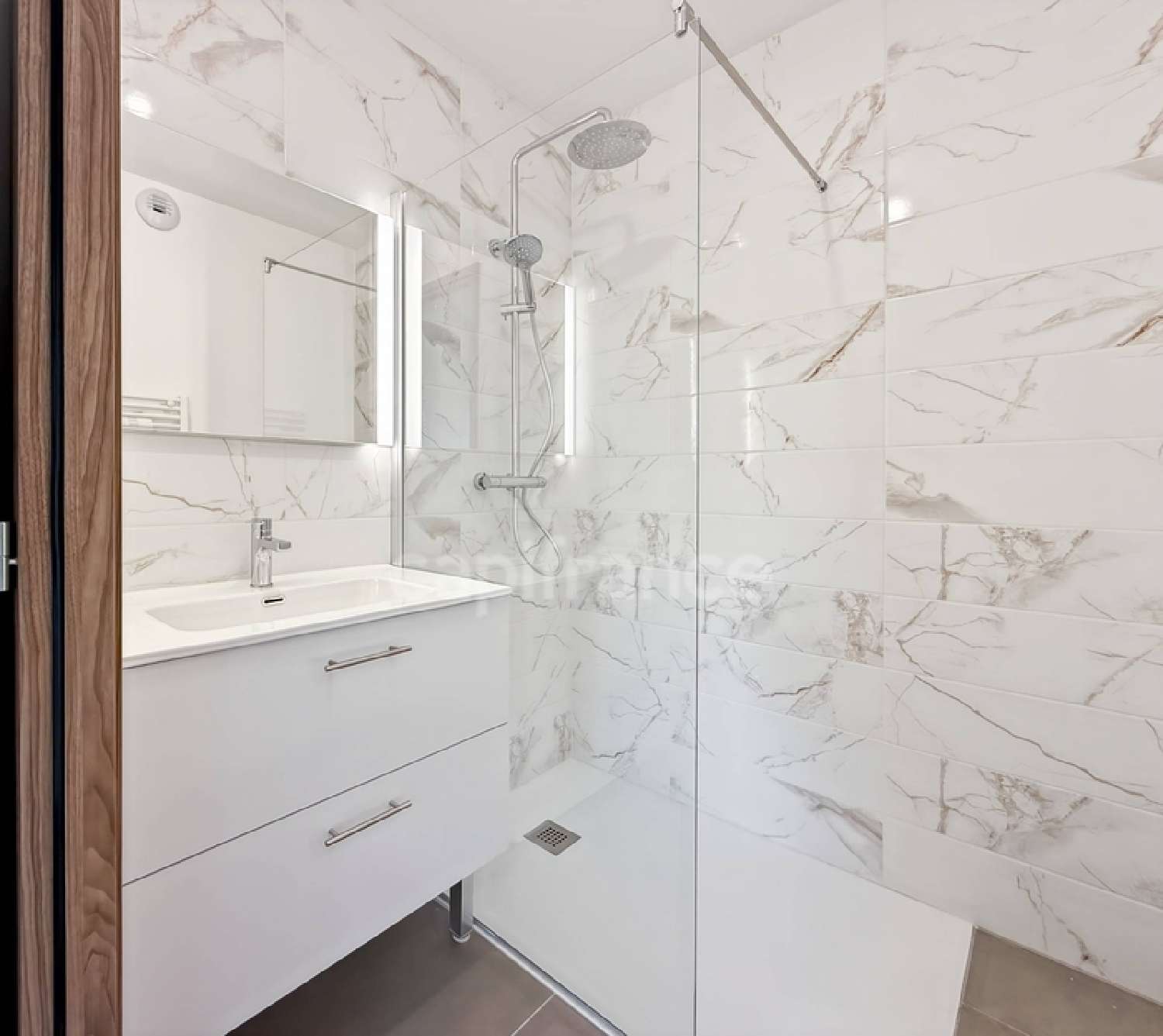  à vendre appartement Divonne-les-Bains Ain 8