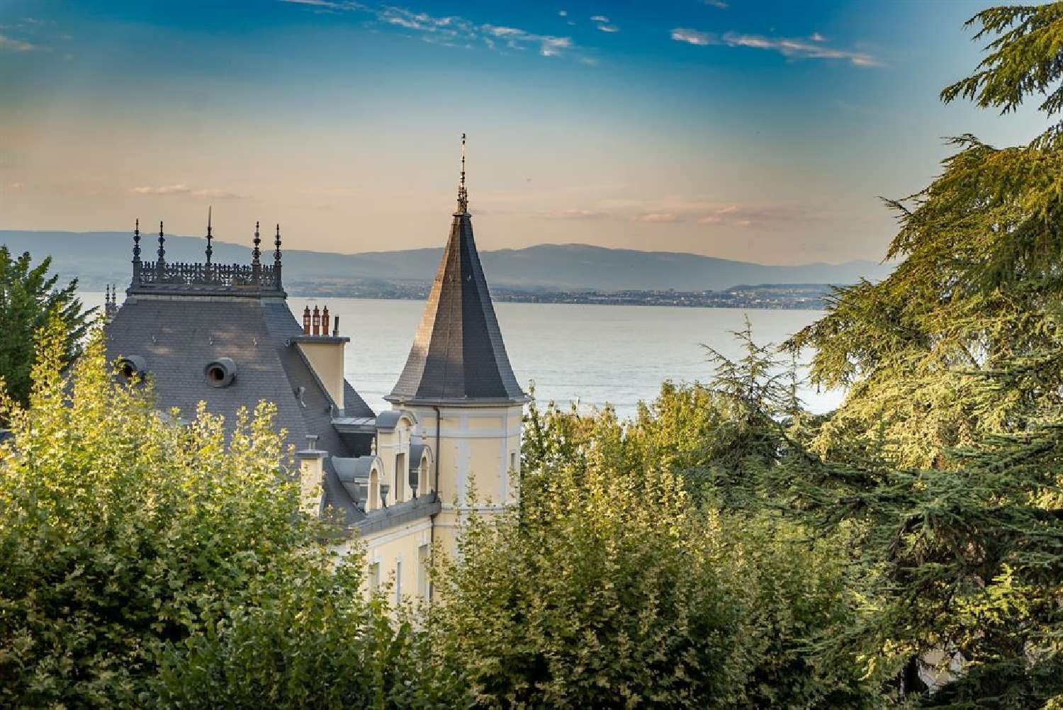  à vendre appartement Évian-les-Bains Haute-Savoie 2