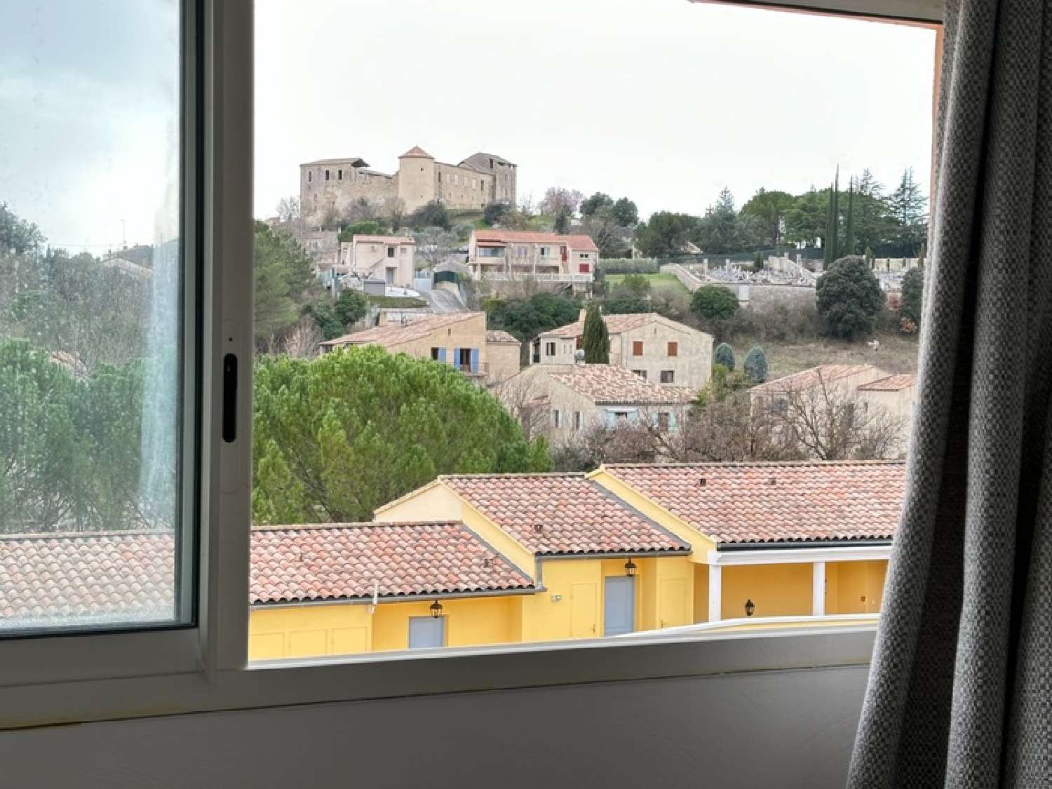  à vendre appartement Gréoux-les-Bains Alpes-de-Haute-Provence 2