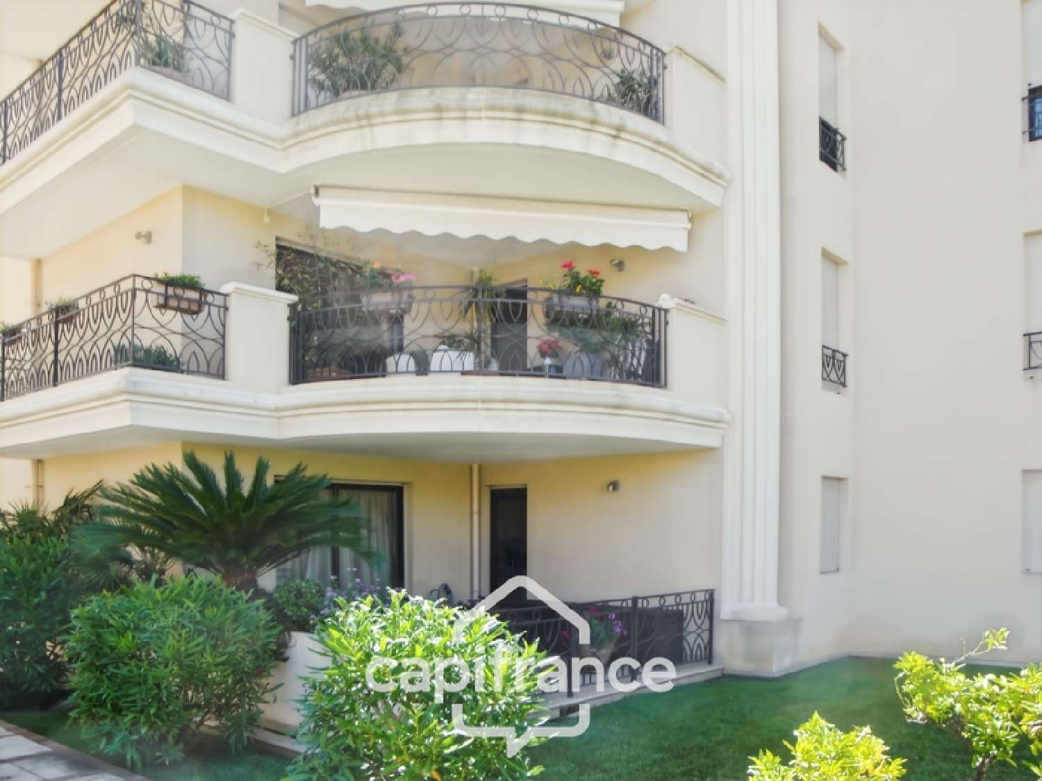 te koop appartement Hyères Var 3