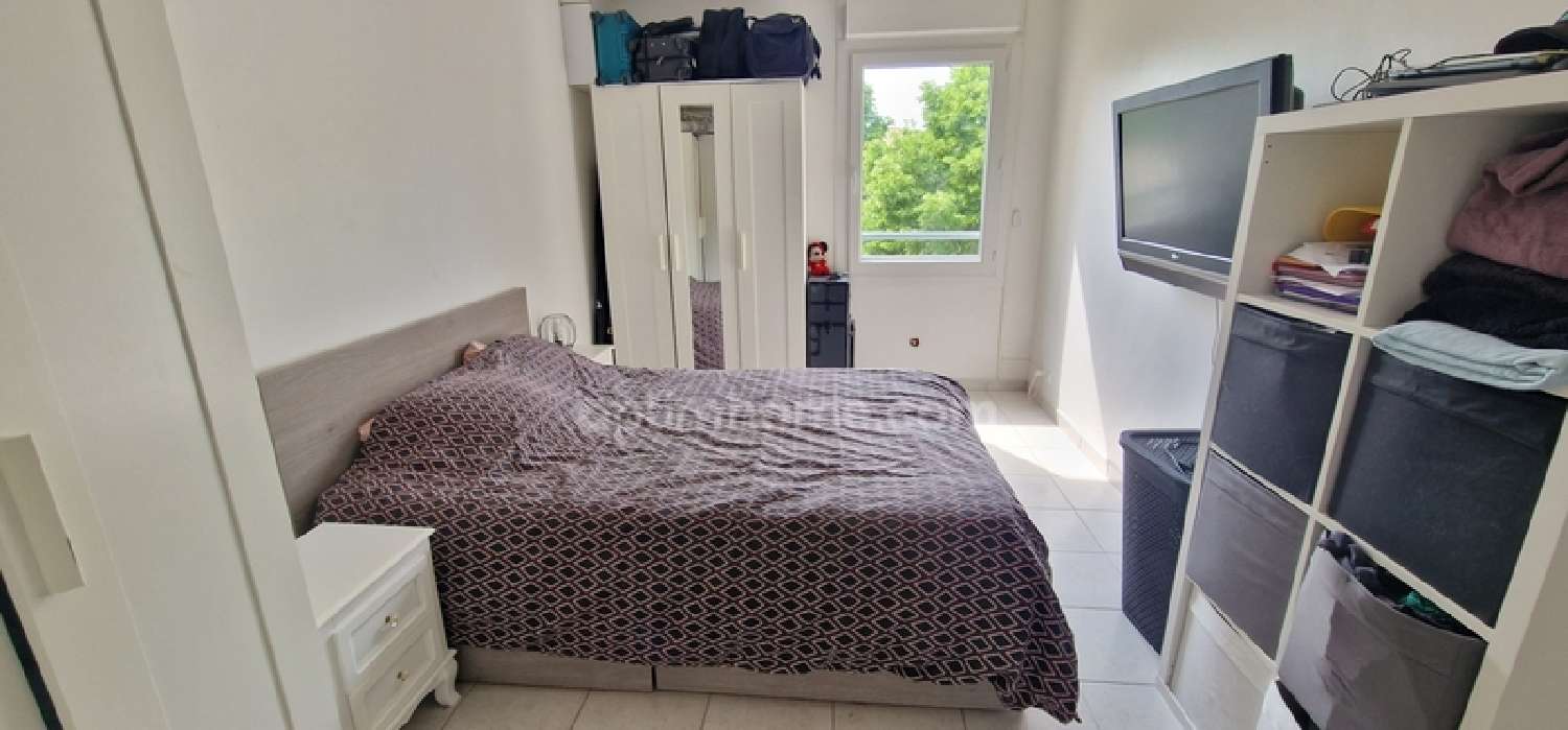  à vendre appartement Istres Bouches-du-Rhône 8