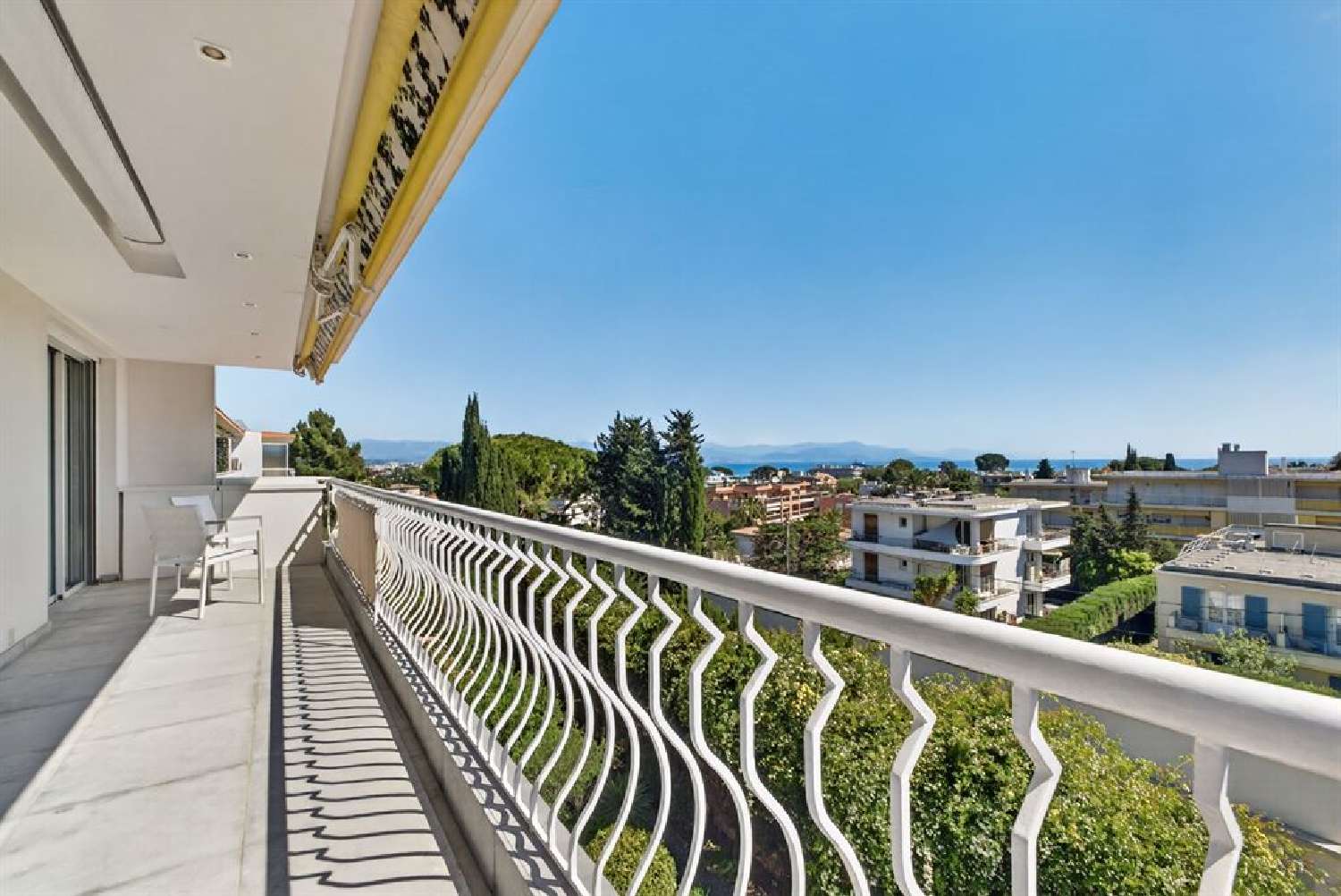 à vendre appartement Juan-les-Pins Alpes-Maritimes 3