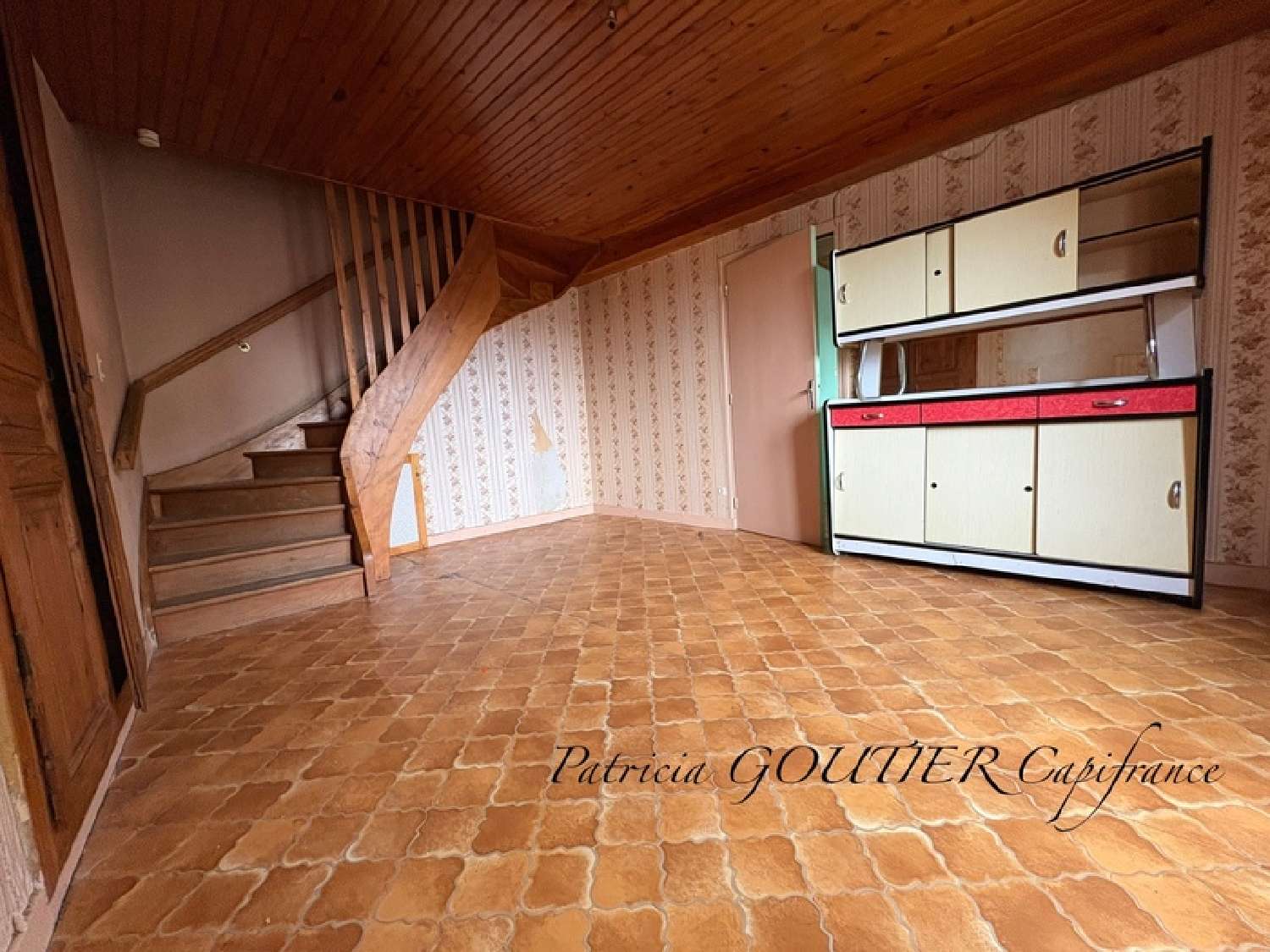  for sale apartment La Chamba Loire 1