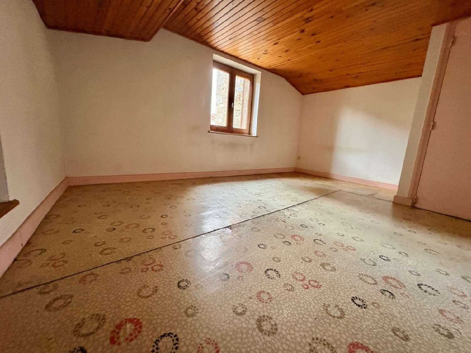  for sale apartment La Chamba Loire 5