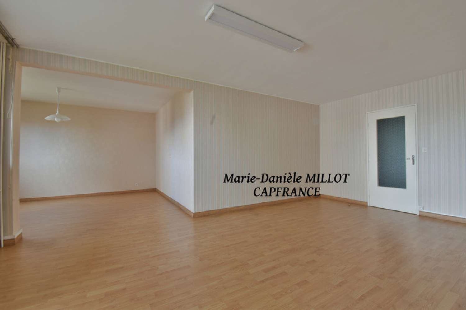  for sale apartment Laval Mayenne 2