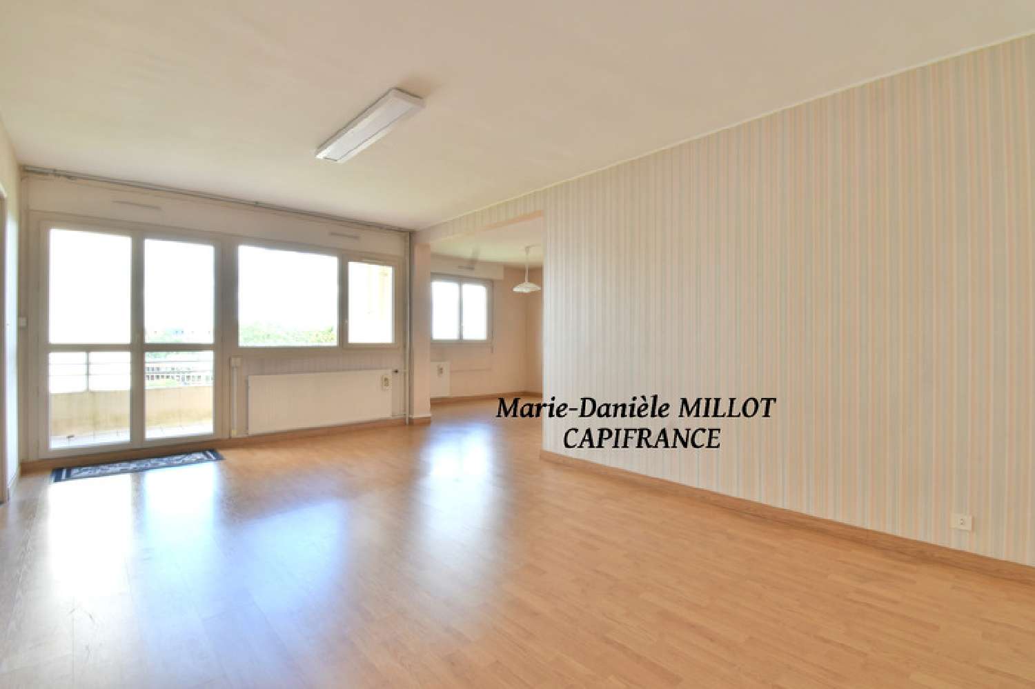  for sale apartment Laval Mayenne 4