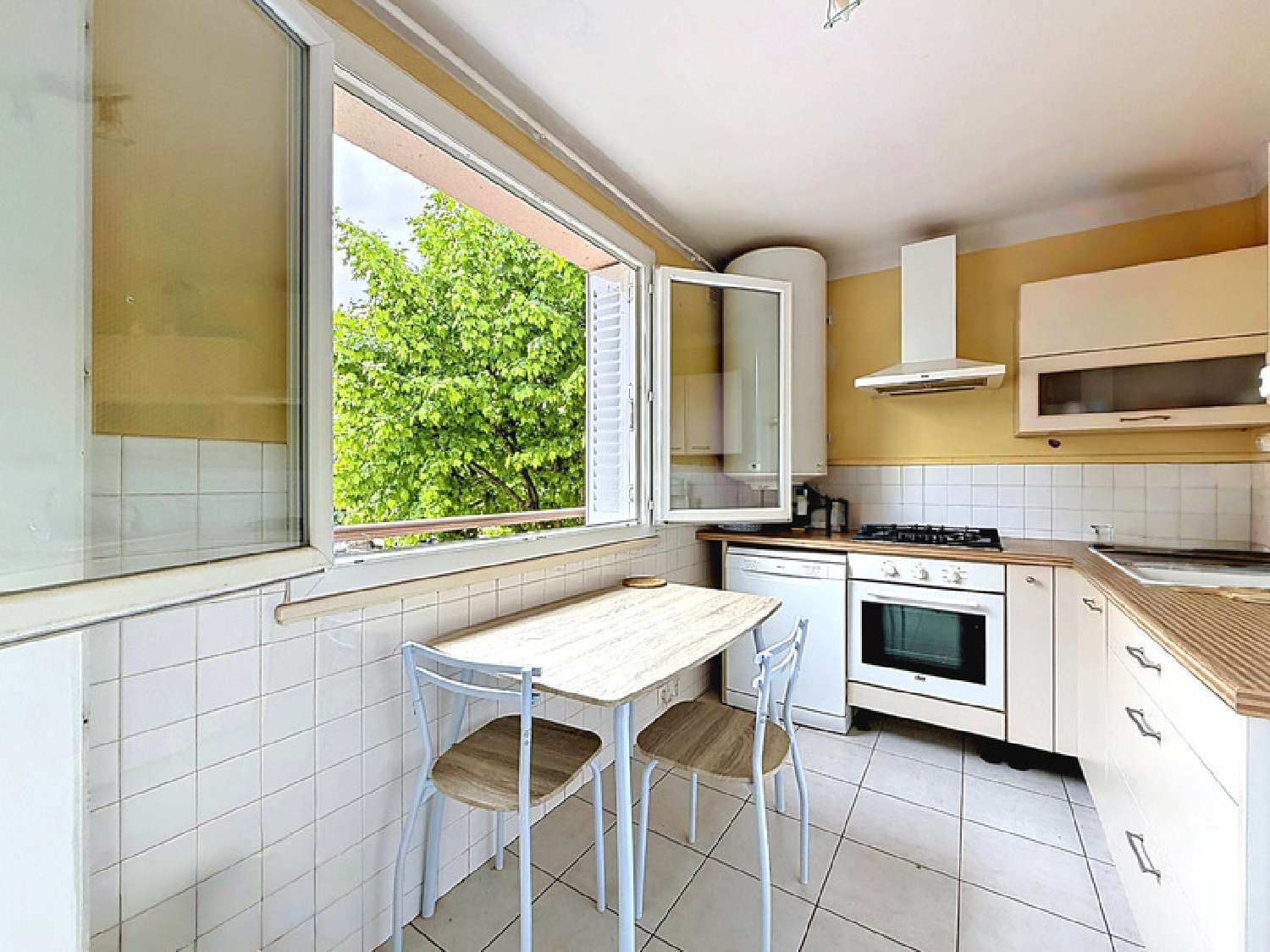  for sale apartment Lyon 7e Arrondissement Rhône 5