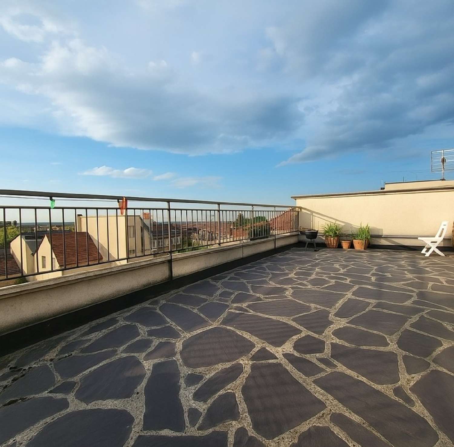  for sale apartment Romainville Seine-Saint-Denis 2