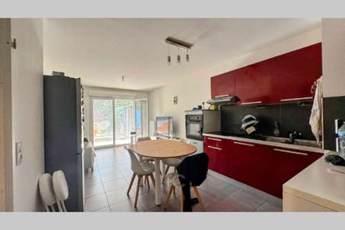 Saint-Martin-de-Crau Bouches-du-Rhône apartment foto 7341571