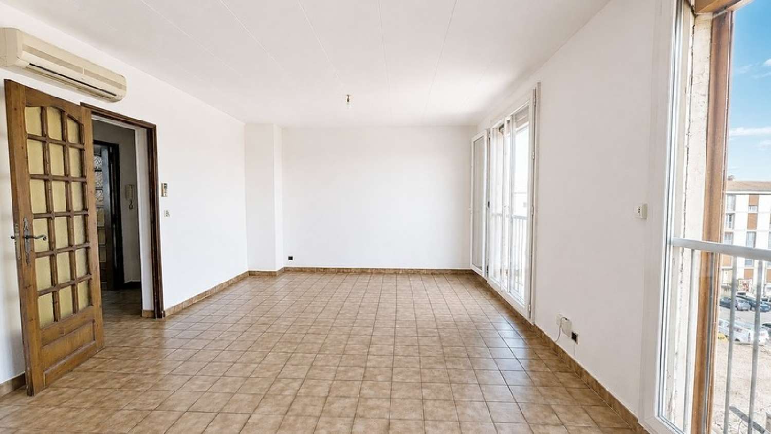 for sale apartment Salon-de-Provence Bouches-du-Rhône 2