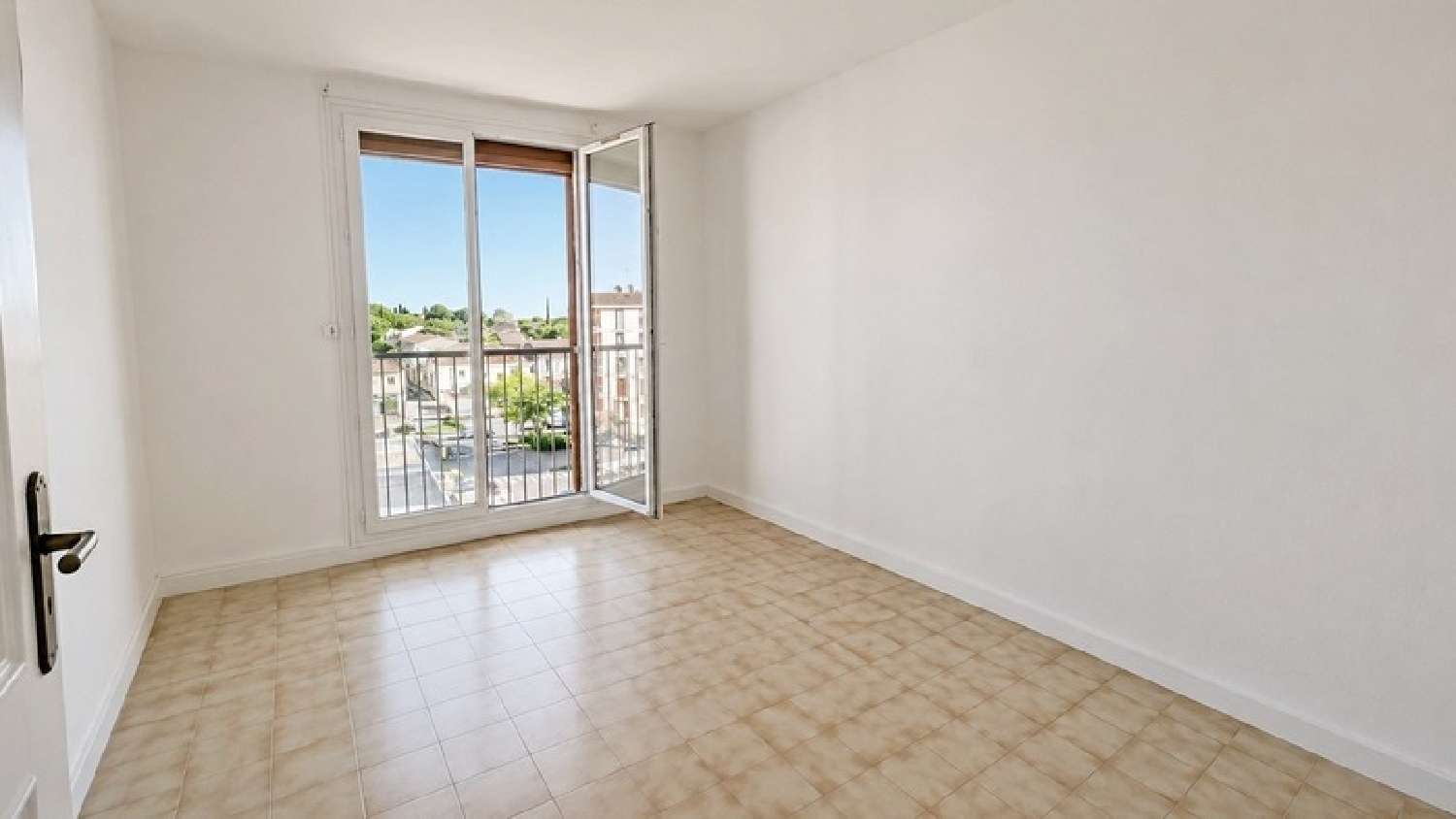 for sale apartment Salon-de-Provence Bouches-du-Rhône 8