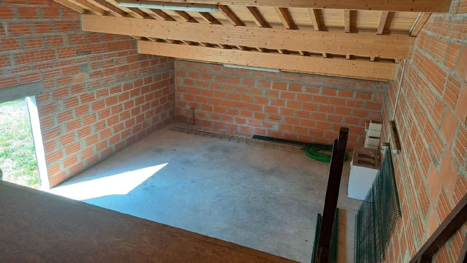  for sale barn Croignon Gironde 7